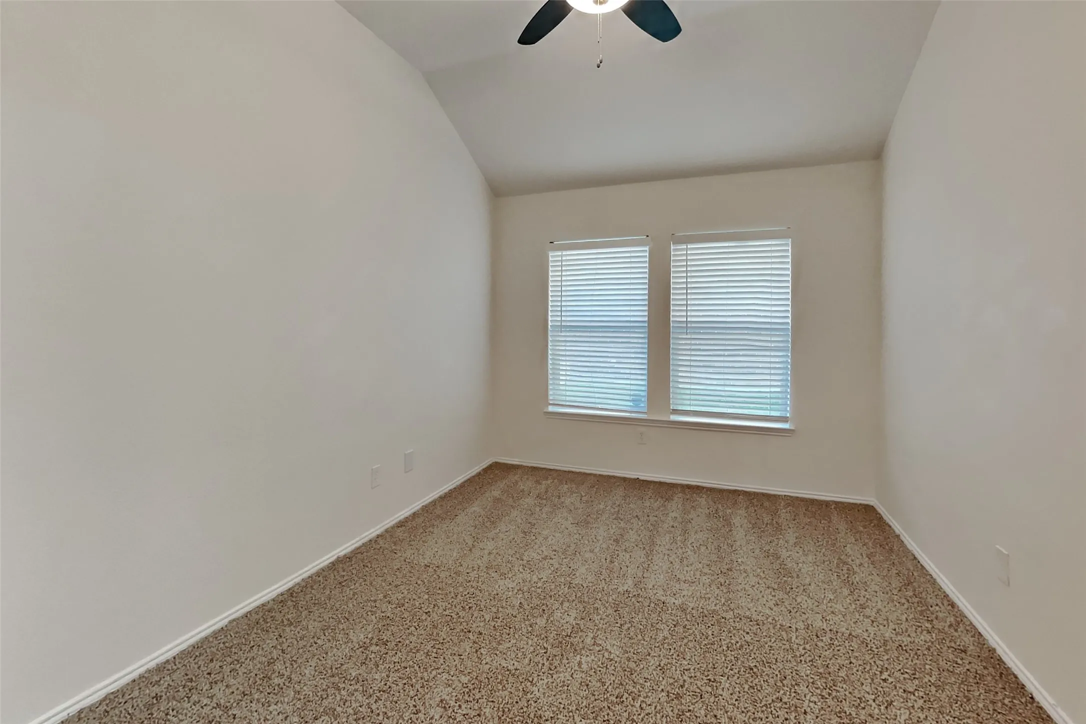 Single Family Residence For Rent in Rockwall County , 405 Hackberry Drive, Fate, Texas 75087, 3 Bedroom, 2 Bathroom, 2 Garage spaces, 2,075 Sqft, built in 2005, mls#21351171, Real Estate Agent in Fate, Homes For Rent in Rockwall county, Homes For Rent in Fate, Realtor in Fate Texas, Real Estate Brokerage Independent Realty Texas, Luminita Cordes Realtor