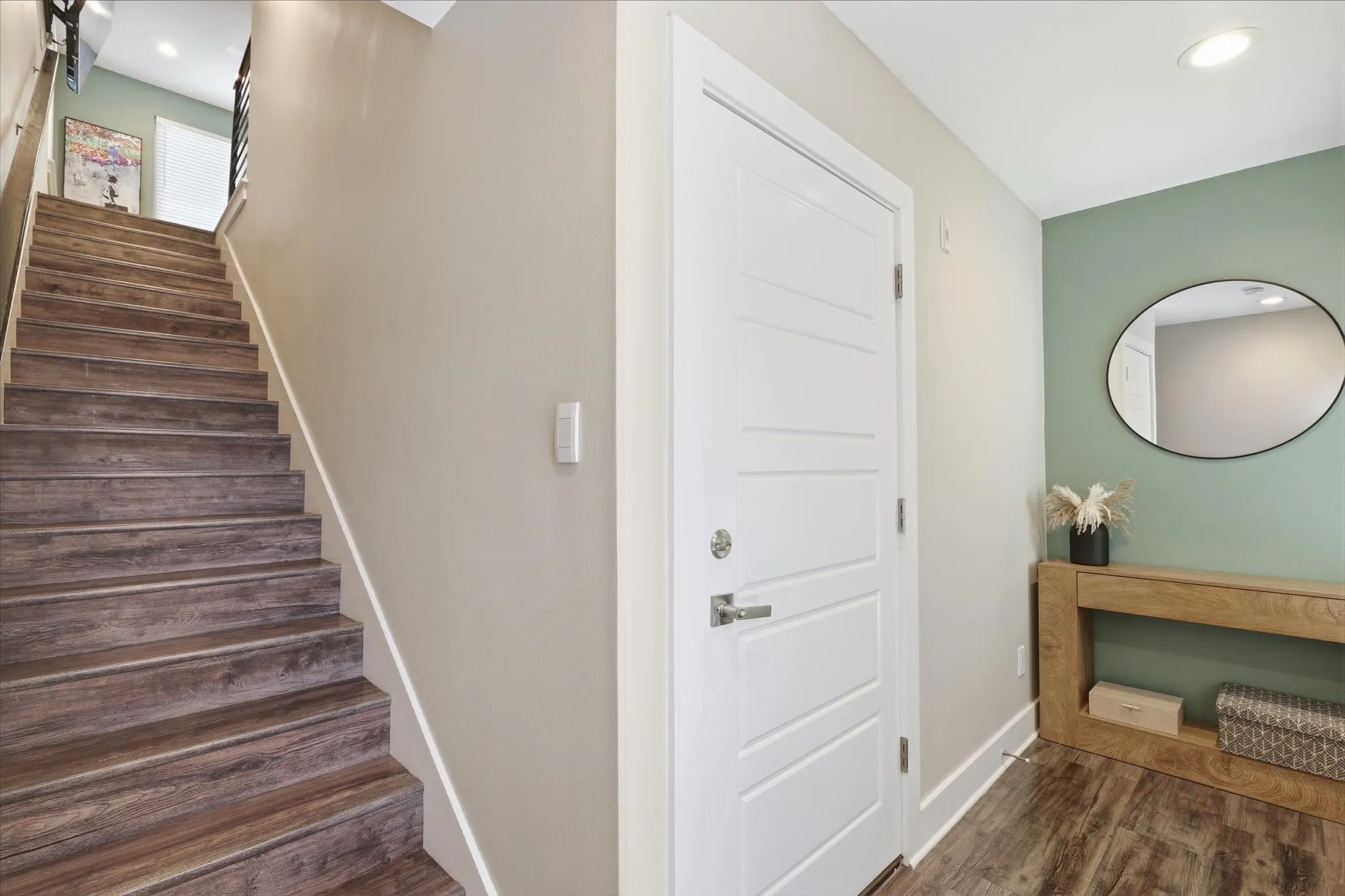 Condominium For Sale in Tarrant County , 1118 Galveston Avenue 5, Fort Worth, Texas 76104, 1 Bedroom, 2 Bathroom, 1 Garage spaces, 1,130 Sqft, built in 2021, mls#21339722, Real Estate Agent in Fort Worth, Homes For Sale in Tarrant county, Homes For Sale in Fort Worth, Realtor in Fort Worth Texas, Real Estate Brokerage Independent Realty Texas, Luminita Cordes Realtor