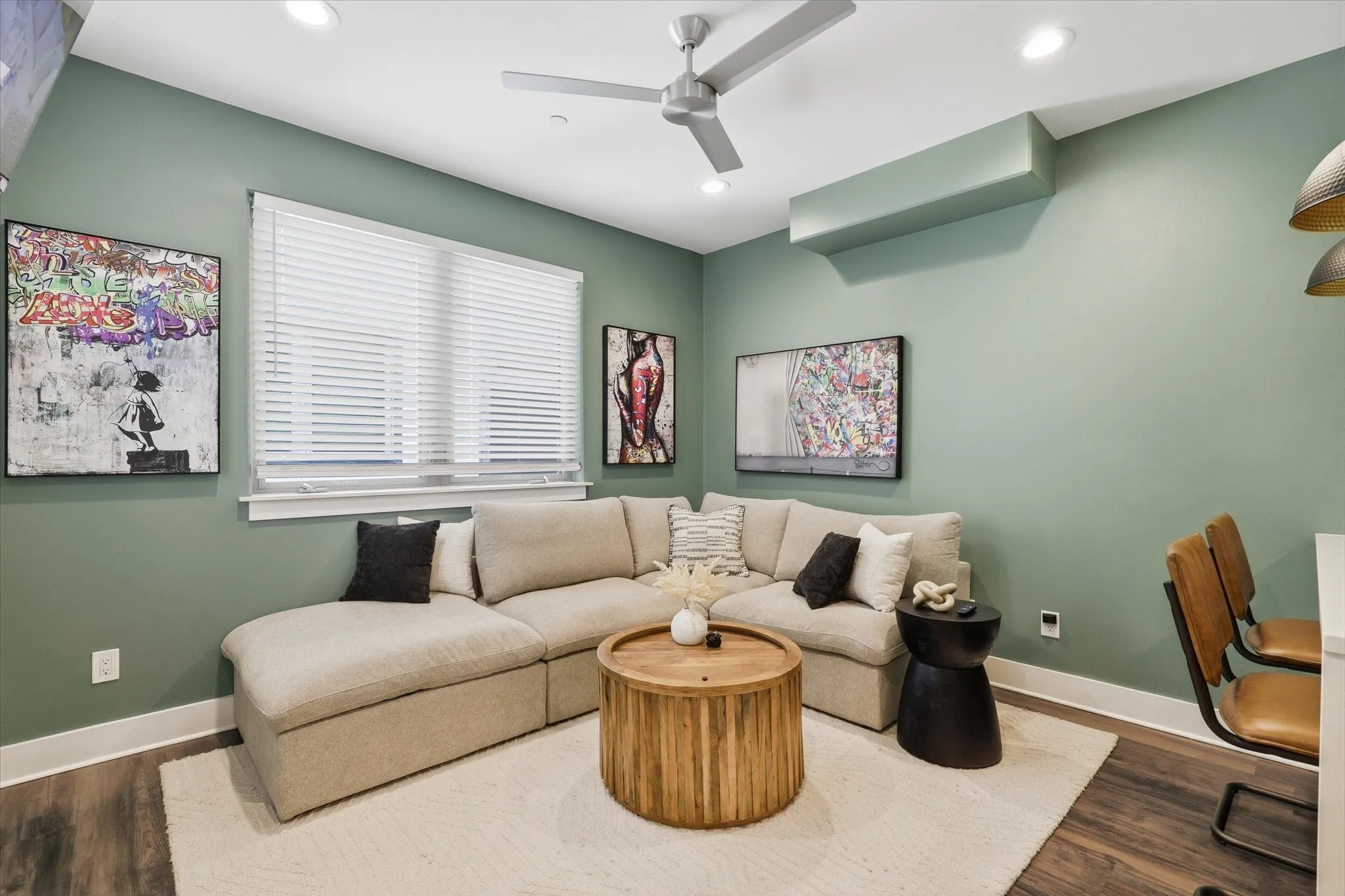Condominium For Sale in Tarrant County , 1118 Galveston Avenue 5, Fort Worth, Texas 76104, 1 Bedroom, 2 Bathroom, 1 Garage spaces, 1,130 Sqft, built in 2021, mls#21339722, Real Estate Agent in Fort Worth, Homes For Sale in Tarrant county, Homes For Sale in Fort Worth, Realtor in Fort Worth Texas, Real Estate Brokerage Independent Realty Texas, Luminita Cordes Realtor