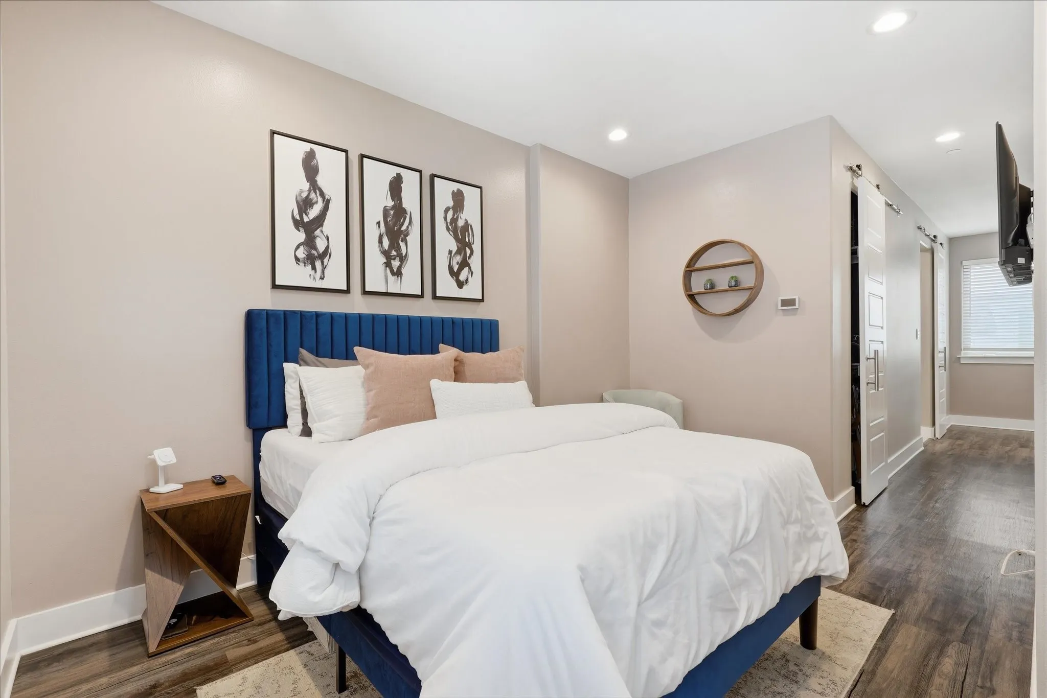 Condominium For Sale in Tarrant County , 1118 Galveston Avenue 5, Fort Worth, Texas 76104, 1 Bedroom, 2 Bathroom, 1 Garage spaces, 1,130 Sqft, built in 2021, mls#21339722, Real Estate Agent in Fort Worth, Homes For Sale in Tarrant county, Homes For Sale in Fort Worth, Realtor in Fort Worth Texas, Real Estate Brokerage Independent Realty Texas, Luminita Cordes Realtor