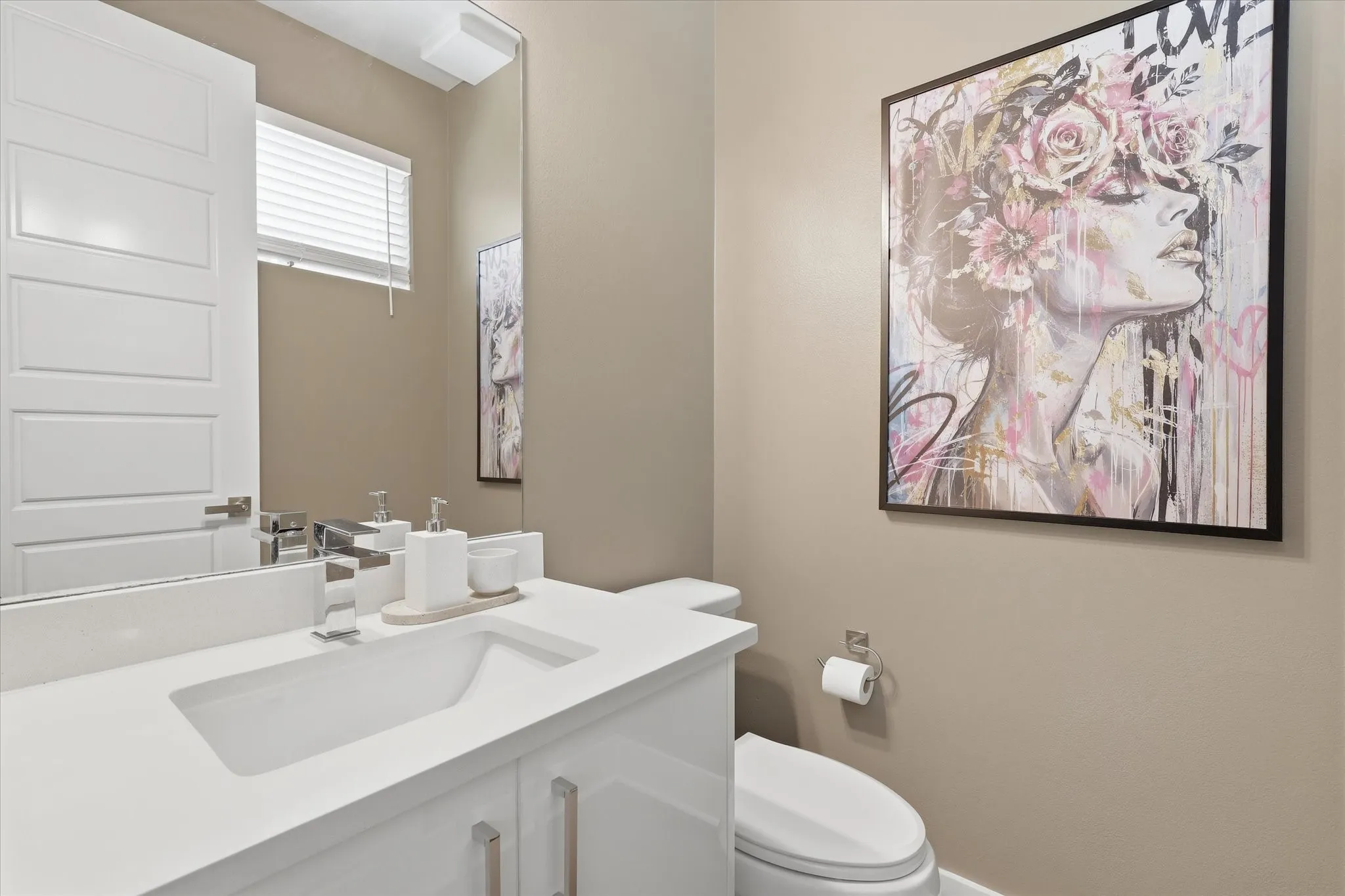 Condominium For Sale in Tarrant County , 1118 Galveston Avenue 5, Fort Worth, Texas 76104, 1 Bedroom, 2 Bathroom, 1 Garage spaces, 1,130 Sqft, built in 2021, mls#21339722, Real Estate Agent in Fort Worth, Homes For Sale in Tarrant county, Homes For Sale in Fort Worth, Realtor in Fort Worth Texas, Real Estate Brokerage Independent Realty Texas, Luminita Cordes Realtor