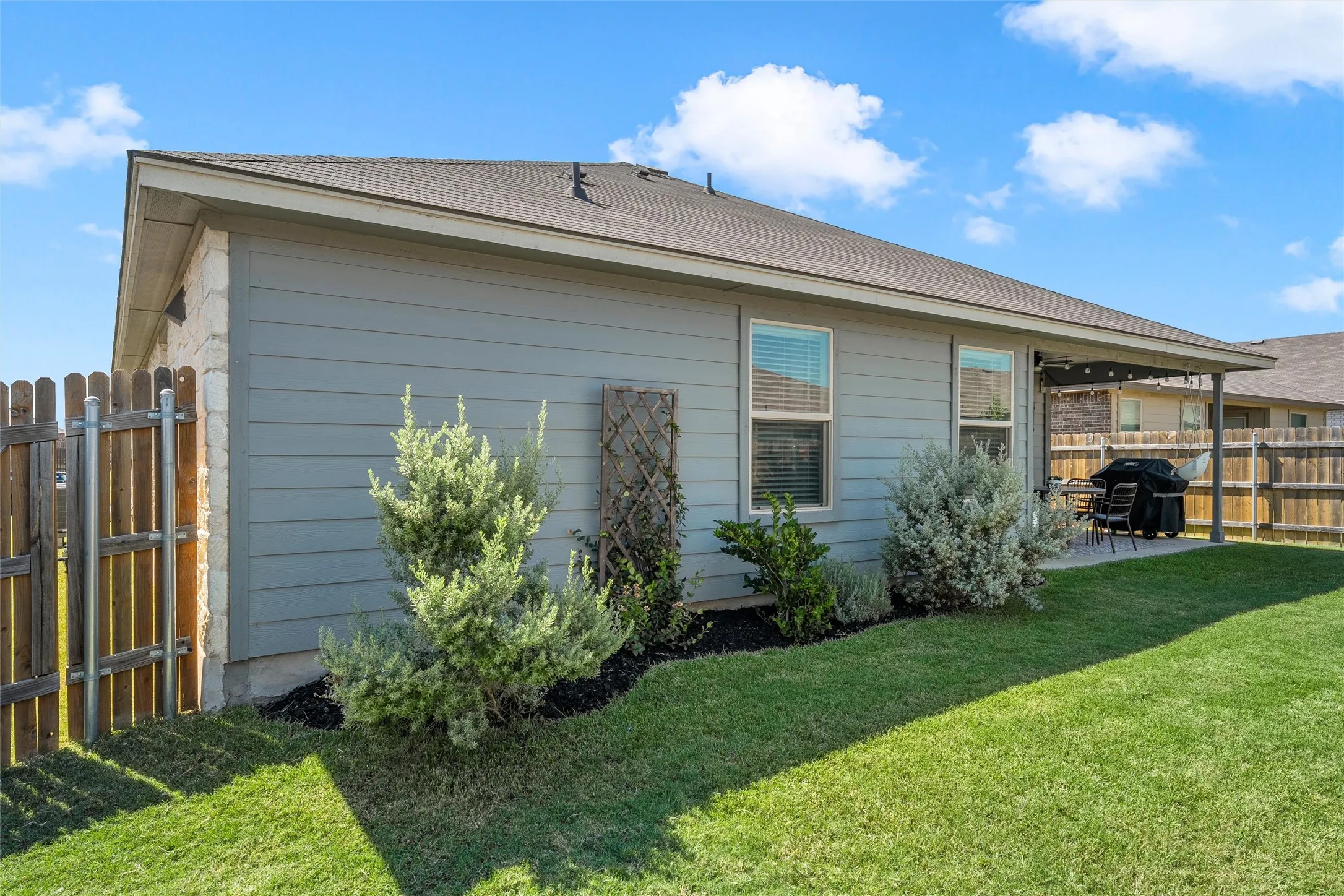 Single Family Residence For Sale in Mc Lennan County , 3204 Autry Road, Waco, Texas 76655, 3 Bedroom, 2 Bathroom, 2 Garage spaces, 1,728 Sqft, built in 2021, mls#21349844, Real Estate Agent in Waco, Homes For Sale in Mc Lennan county, Homes For Sale in Waco, Realtor in Waco Texas, Real Estate Brokerage Independent Realty Texas, Luminita Cordes Realtor