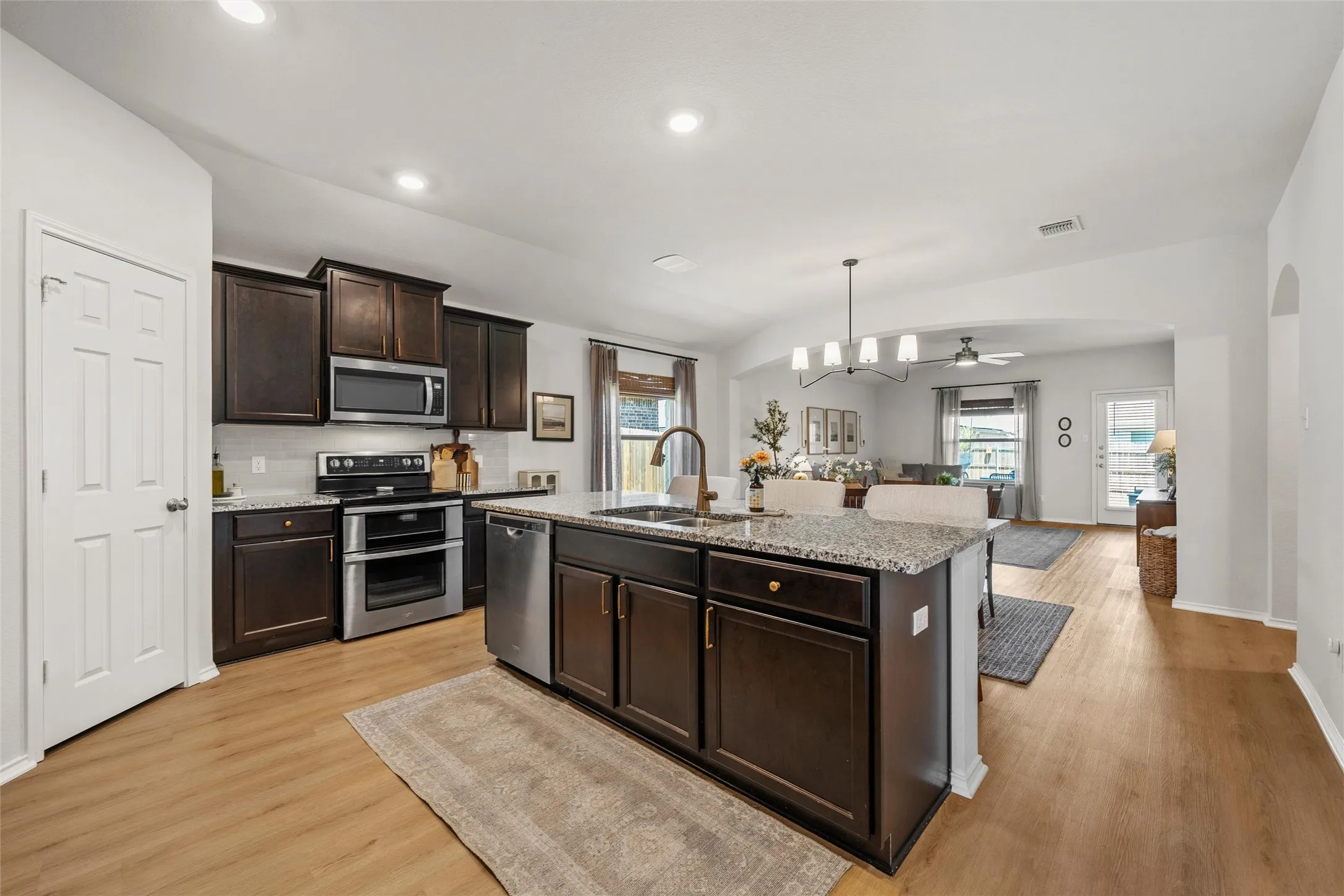 Single Family Residence For Sale in Mc Lennan County , 3204 Autry Road, Waco, Texas 76655, 3 Bedroom, 2 Bathroom, 2 Garage spaces, 1,728 Sqft, built in 2021, mls#21349844, Real Estate Agent in Waco, Homes For Sale in Mc Lennan county, Homes For Sale in Waco, Realtor in Waco Texas, Real Estate Brokerage Independent Realty Texas, Luminita Cordes Realtor