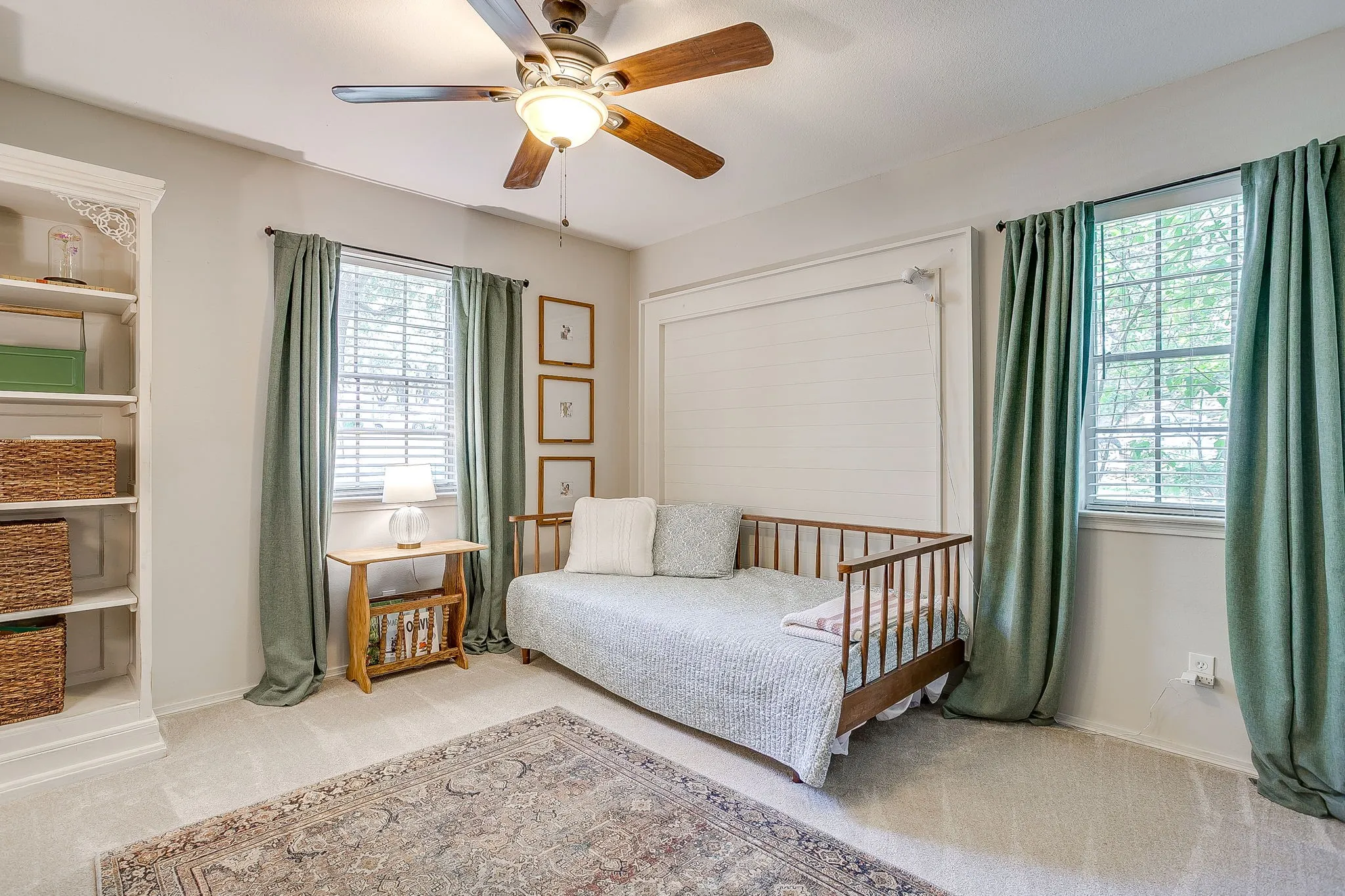 Single Family Residence For Sale in Tarrant County , 2814 Blackwood Drive, Arlington, Texas 76013, 3 Bedroom, 2 Bathroom, 2 Garage spaces, 1,614 Sqft, built in 1964, mls#21348854, Real Estate Agent in Arlington, Homes For Sale in Tarrant county, Homes For Sale in Arlington, Realtor in Arlington Texas, Real Estate Brokerage Independent Realty Texas, Luminita Cordes Realtor