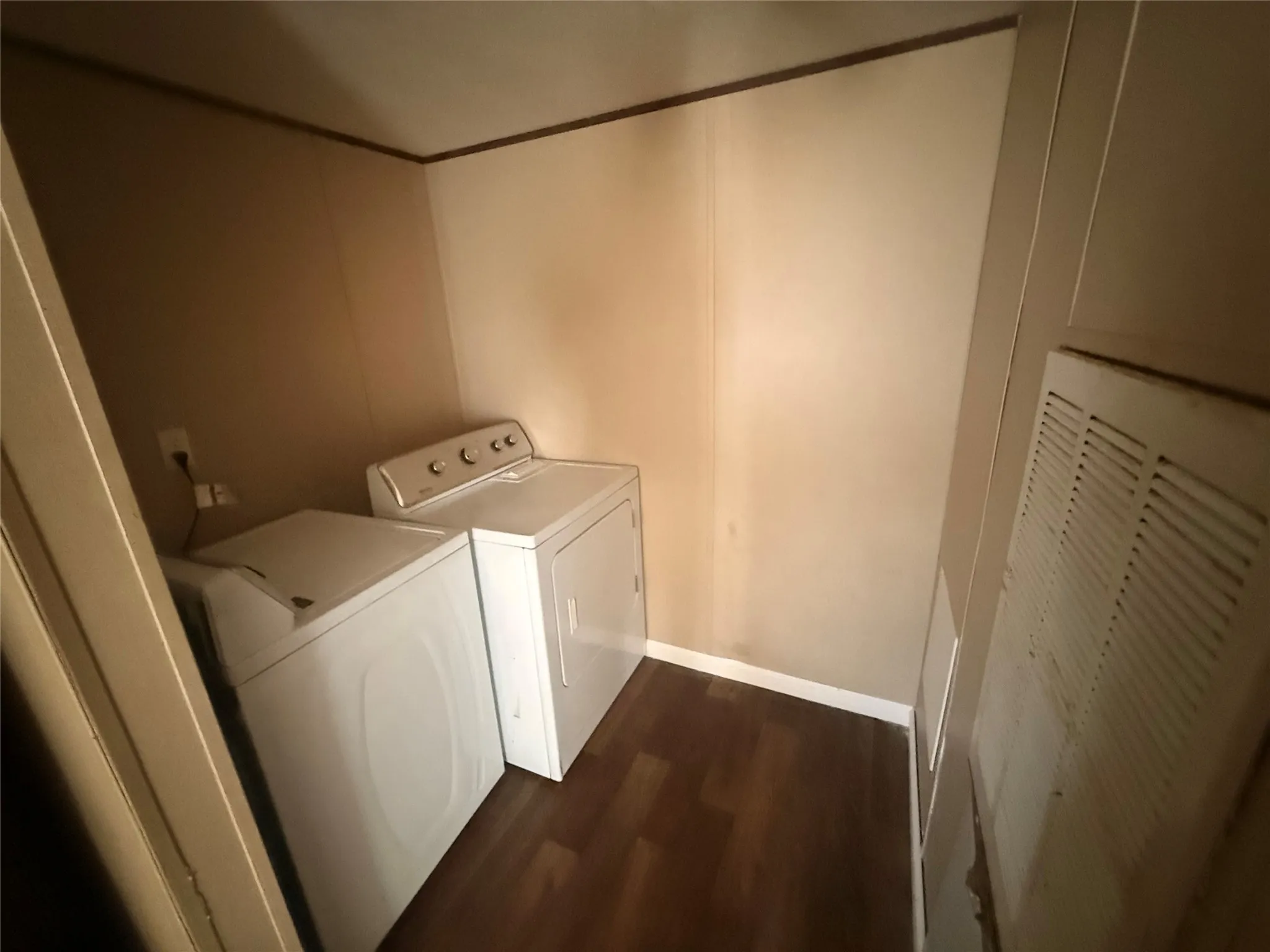 Mobile Home For Rent in Dallas County , 541 Simmons Way 9A, Cedar Hill, Texas 75104, 3 Bedroom, 2 Bathroom, Garage spaces, 896 Sqft, built in 2017, mls#21351190, Real Estate Agent in Cedar Hill, Homes For Rent in Dallas county, Homes For Rent in Cedar Hill, Realtor in Cedar Hill Texas, Real Estate Brokerage Independent Realty Texas, Luminita Cordes Realtor