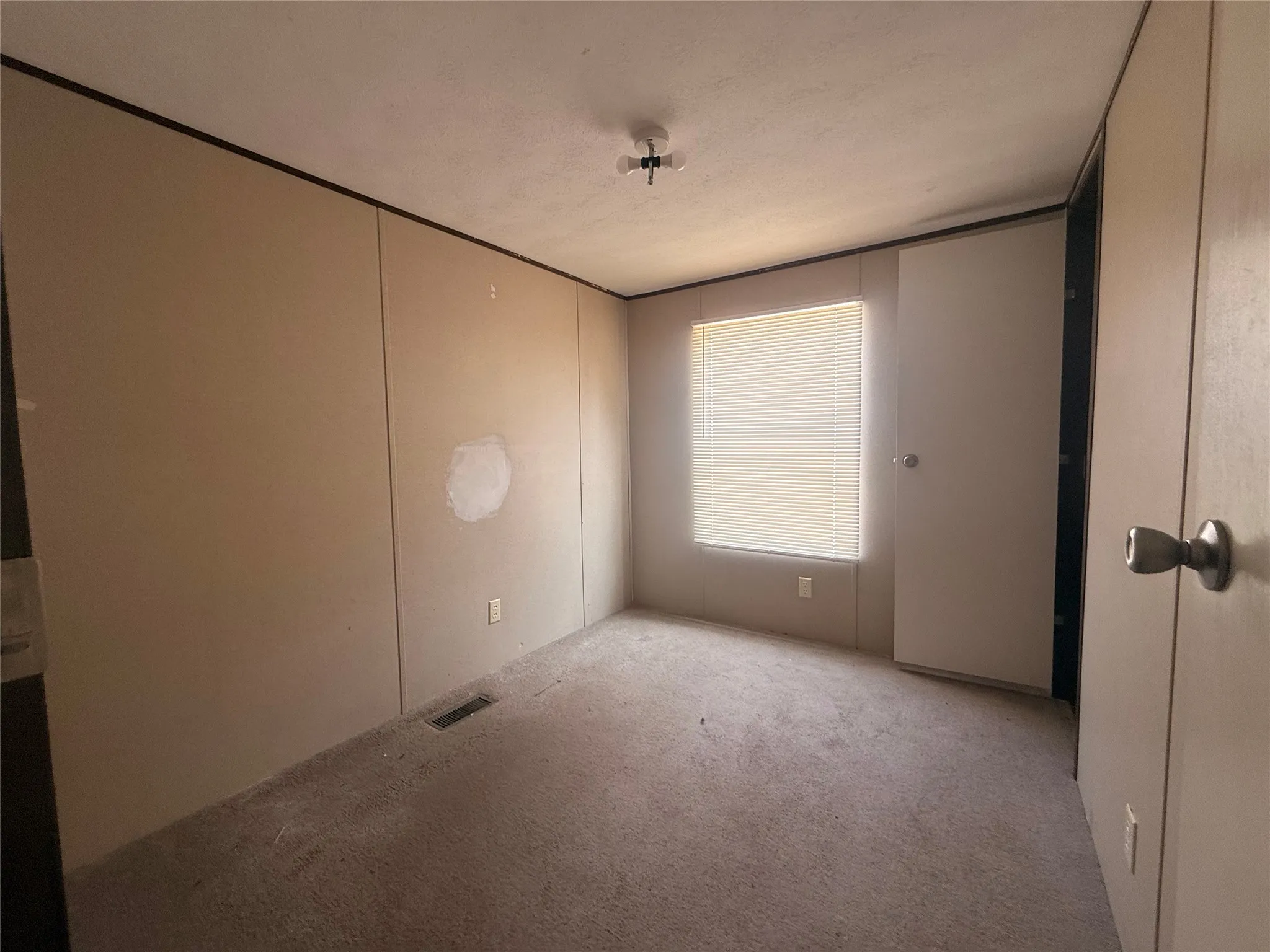 Mobile Home For Rent in Dallas County , 541 Simmons Way 9A, Cedar Hill, Texas 75104, 3 Bedroom, 2 Bathroom, Garage spaces, 896 Sqft, built in 2017, mls#21351190, Real Estate Agent in Cedar Hill, Homes For Rent in Dallas county, Homes For Rent in Cedar Hill, Realtor in Cedar Hill Texas, Real Estate Brokerage Independent Realty Texas, Luminita Cordes Realtor