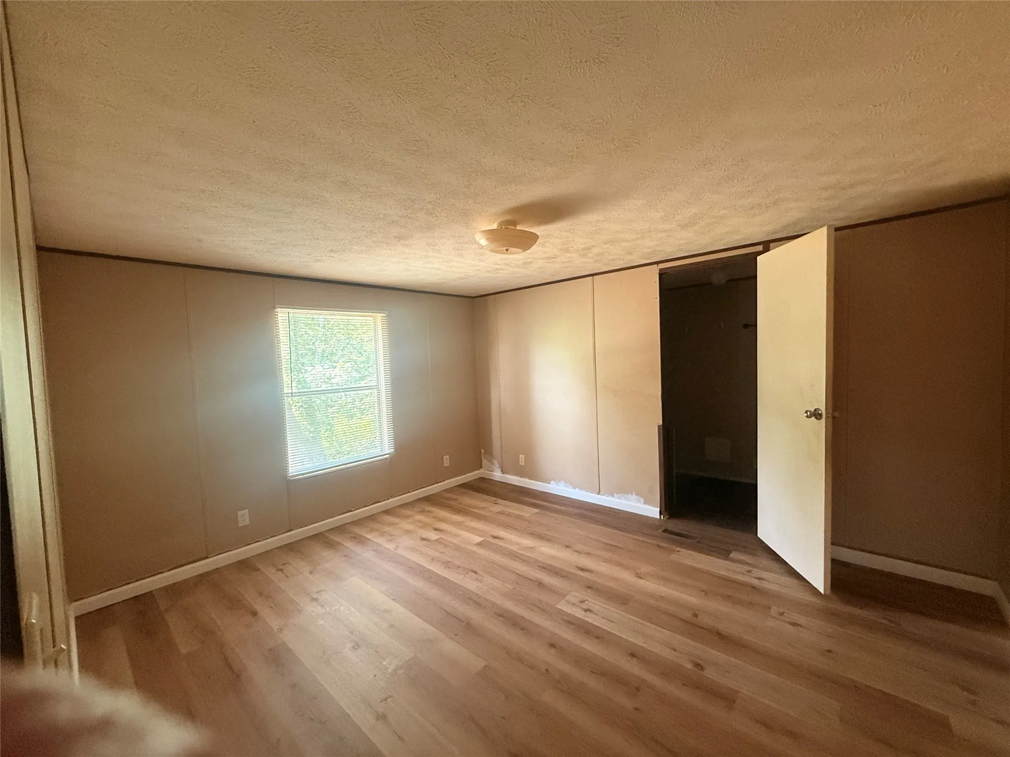 Mobile Home For Rent in Dallas County , 541 Simmons Way 9A, Cedar Hill, Texas 75104, 3 Bedroom, 2 Bathroom, Garage spaces, 896 Sqft, built in 2017, mls#21351190, Real Estate Agent in Cedar Hill, Homes For Rent in Dallas county, Homes For Rent in Cedar Hill, Realtor in Cedar Hill Texas, Real Estate Brokerage Independent Realty Texas, Luminita Cordes Realtor