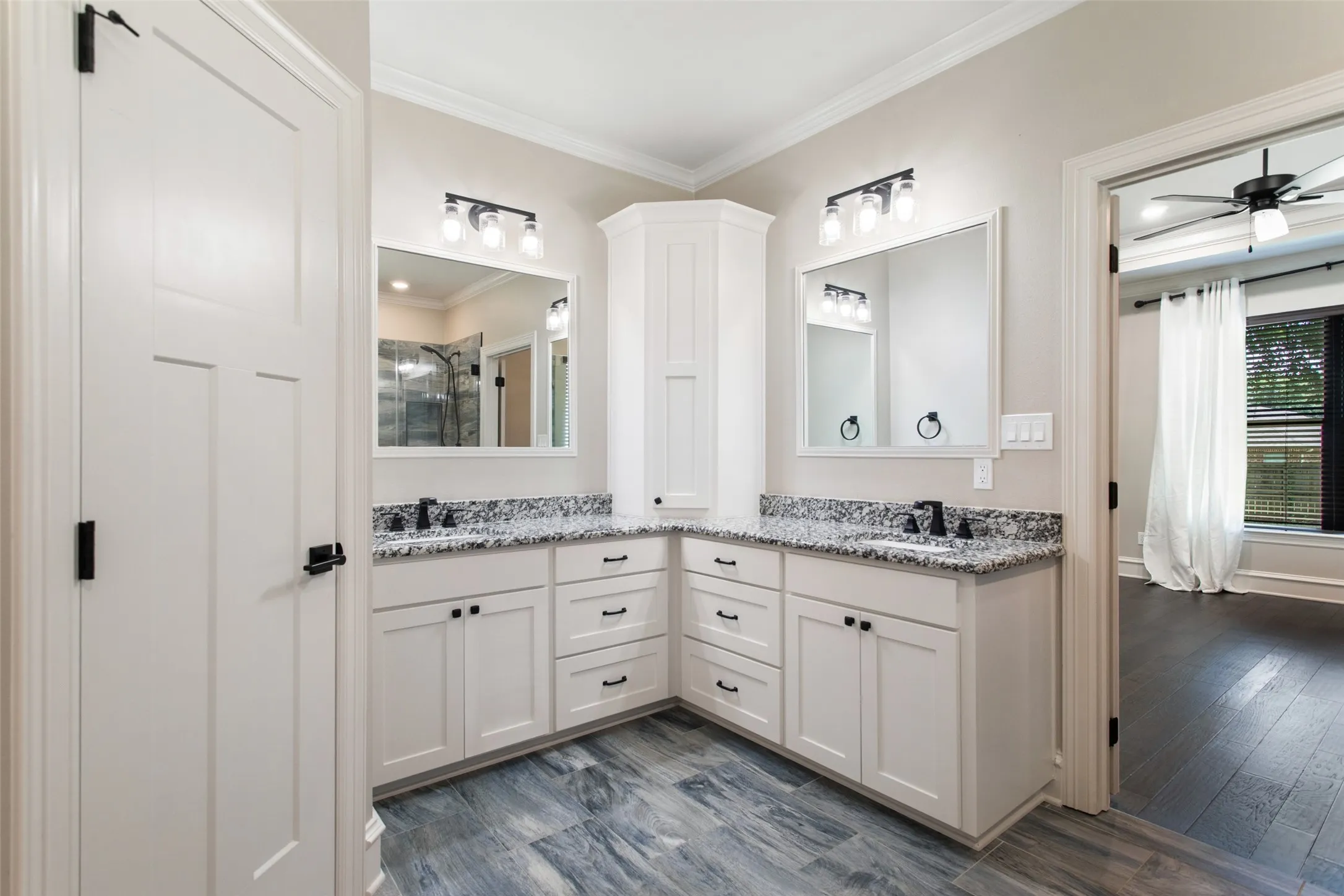 Single Family Residence For Sale in Smith County , 12109 Oak Grove Drive, Tyler, Texas 75706, 4 Bedroom, 3 Bathroom, 2 Garage spaces, 2,137 Sqft, built in 2019, mls#21351210, Real Estate Agent in Tyler, Homes For Sale in Smith county, Homes For Sale in Tyler, Realtor in Tyler Texas, Real Estate Brokerage Independent Realty Texas, Luminita Cordes Realtor