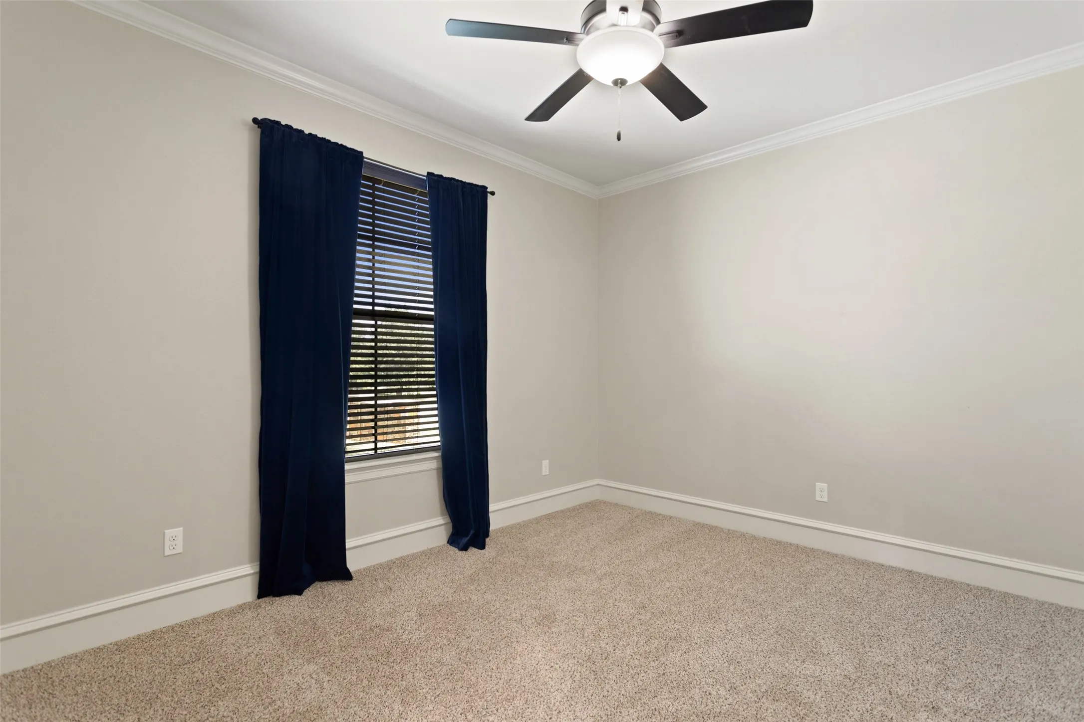 Single Family Residence For Sale in Smith County , 12109 Oak Grove Drive, Tyler, Texas 75706, 4 Bedroom, 3 Bathroom, 2 Garage spaces, 2,137 Sqft, built in 2019, mls#21351210, Real Estate Agent in Tyler, Homes For Sale in Smith county, Homes For Sale in Tyler, Realtor in Tyler Texas, Real Estate Brokerage Independent Realty Texas, Luminita Cordes Realtor