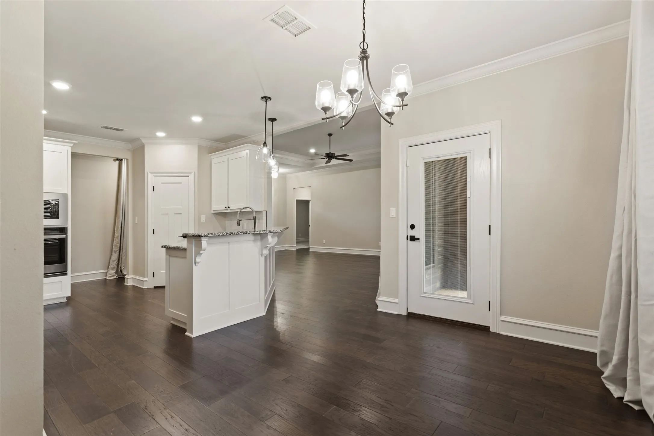 Single Family Residence For Sale in Smith County , 12109 Oak Grove Drive, Tyler, Texas 75706, 4 Bedroom, 3 Bathroom, 2 Garage spaces, 2,137 Sqft, built in 2019, mls#21351210, Real Estate Agent in Tyler, Homes For Sale in Smith county, Homes For Sale in Tyler, Realtor in Tyler Texas, Real Estate Brokerage Independent Realty Texas, Luminita Cordes Realtor