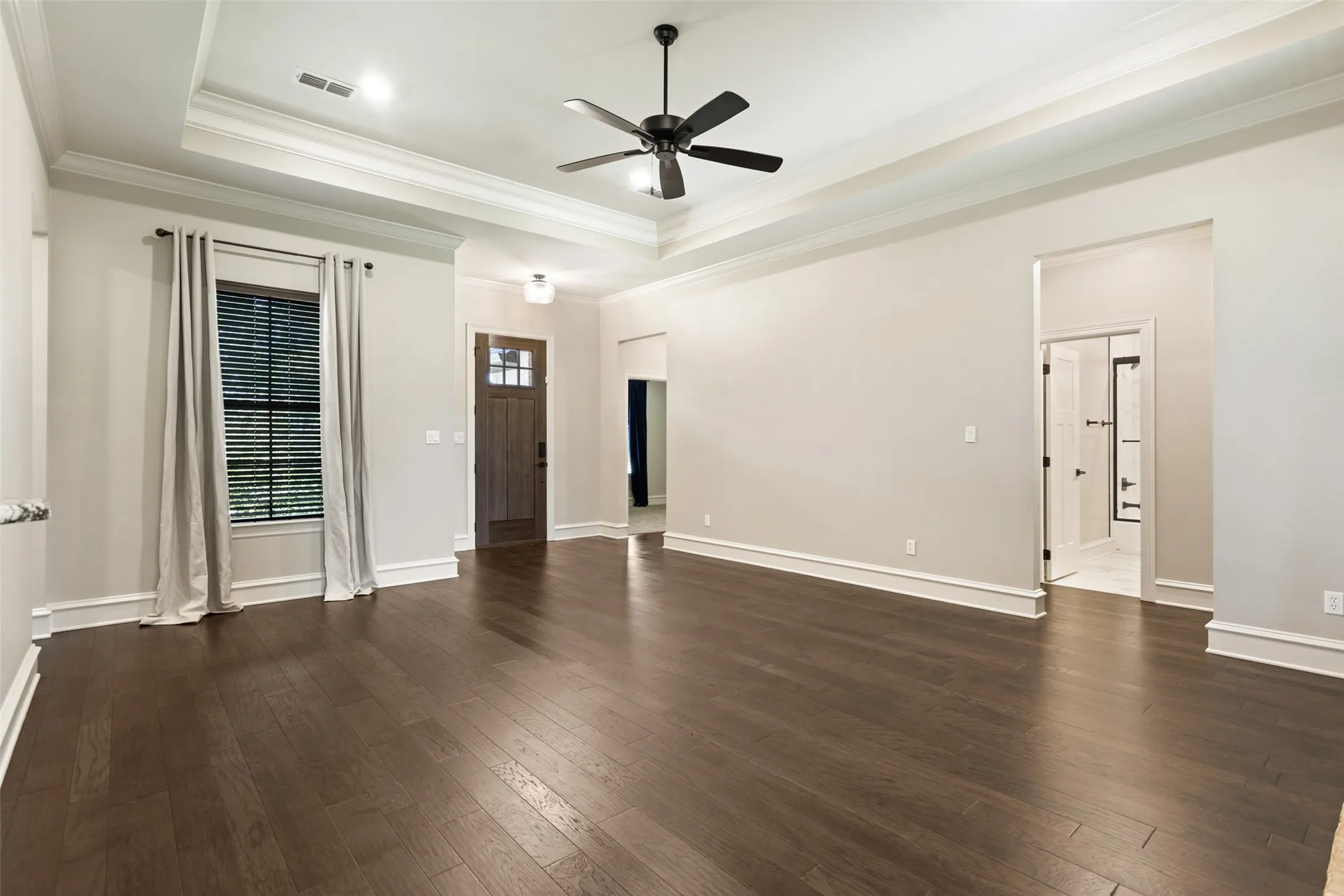 Single Family Residence For Sale in Smith County , 12109 Oak Grove Drive, Tyler, Texas 75706, 4 Bedroom, 3 Bathroom, 2 Garage spaces, 2,137 Sqft, built in 2019, mls#21351210, Real Estate Agent in Tyler, Homes For Sale in Smith county, Homes For Sale in Tyler, Realtor in Tyler Texas, Real Estate Brokerage Independent Realty Texas, Luminita Cordes Realtor
