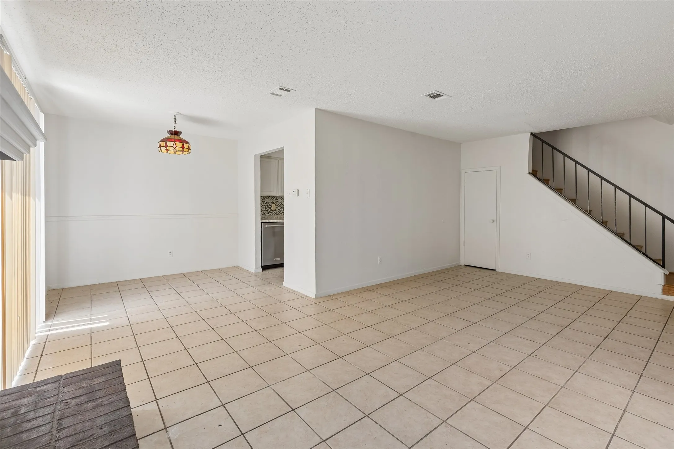 Quadruplex For Sale in Dallas County , 3951 N Garland Avenue 1, Garland, Texas 75040, 10 Bedroom, 8 Bathroom, Garage spaces, 4,089 Sqft, built in 1984, Price $668,000, mls#21349490, Real Estate Agent in Garland, Homes For Sale in Dallas county, Homes For Sale in Garland, Realtor in Garland Texas, Real Estate Brokerage Independent Realty Texas, Luminita Cordes Realtor