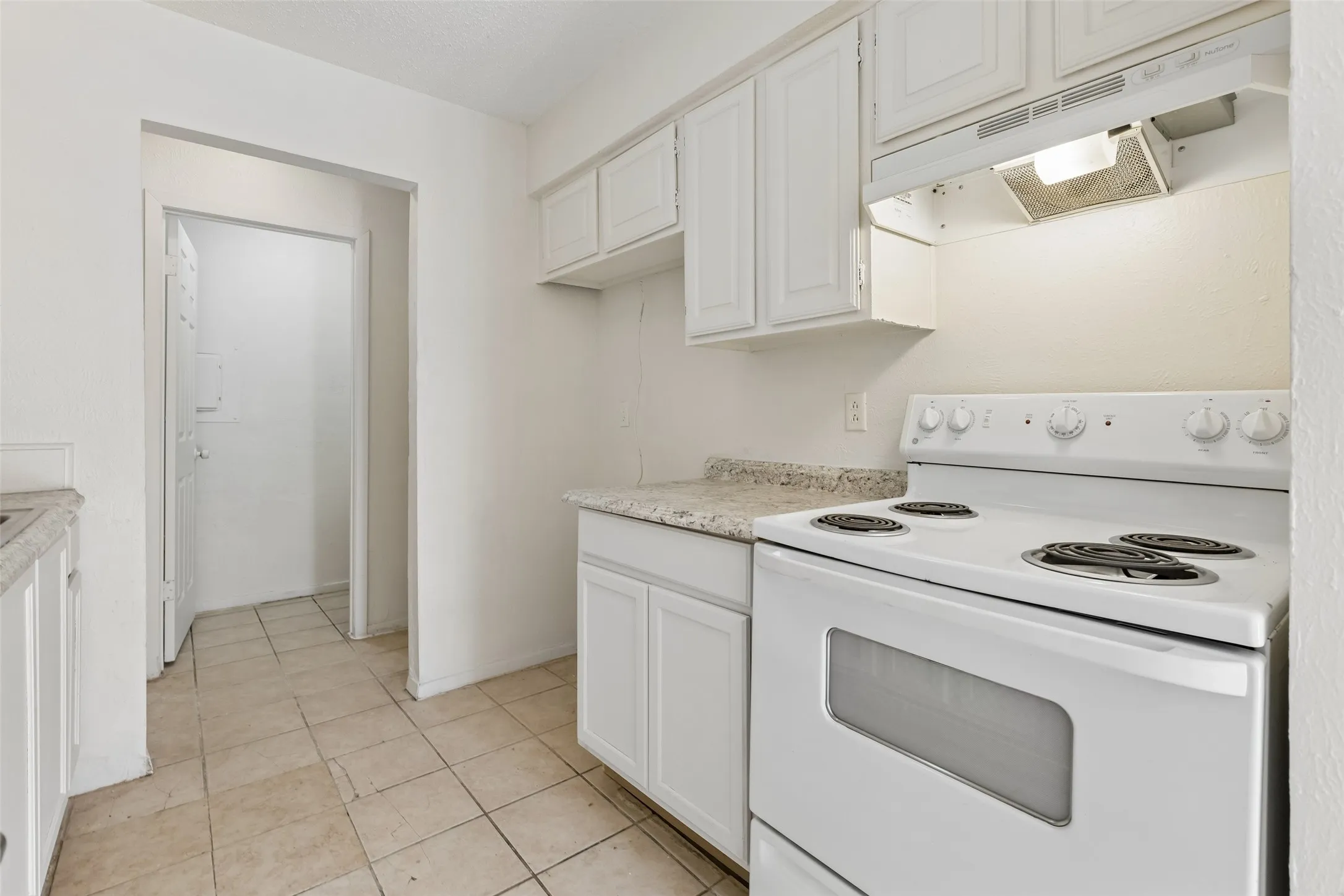 Quadruplex For Sale in Dallas County , 3951 N Garland Avenue 1, Garland, Texas 75040, 10 Bedroom, 8 Bathroom, Garage spaces, 4,089 Sqft, built in 1984, Price $668,000, mls#21349490, Real Estate Agent in Garland, Homes For Sale in Dallas county, Homes For Sale in Garland, Realtor in Garland Texas, Real Estate Brokerage Independent Realty Texas, Luminita Cordes Realtor