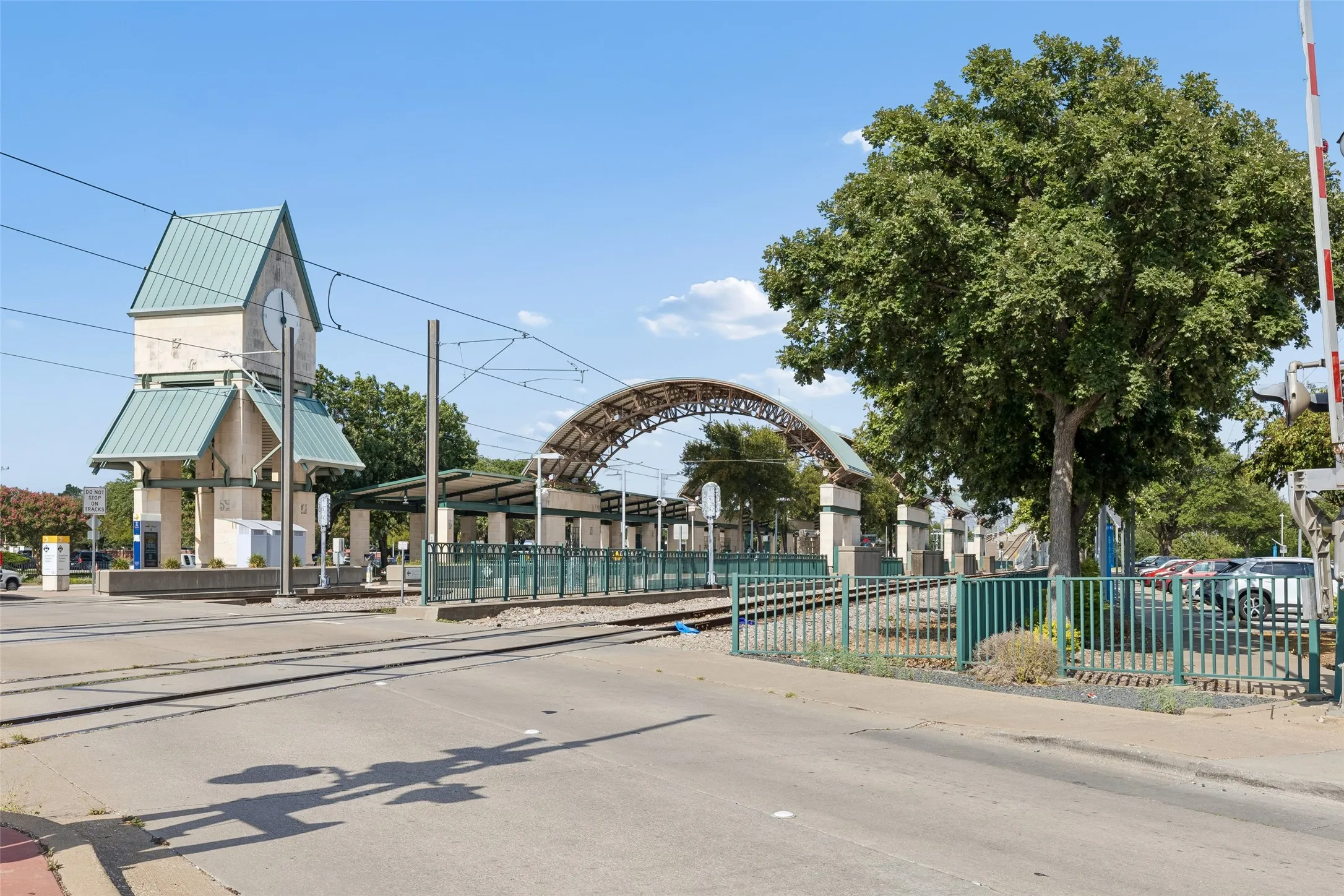 Quadruplex For Sale in Dallas County , 3951 N Garland Avenue 1, Garland, Texas 75040, 10 Bedroom, 8 Bathroom, Garage spaces, 4,089 Sqft, built in 1984, Price $668,000, mls#21349490, Real Estate Agent in Garland, Homes For Sale in Dallas county, Homes For Sale in Garland, Realtor in Garland Texas, Real Estate Brokerage Independent Realty Texas, Luminita Cordes Realtor