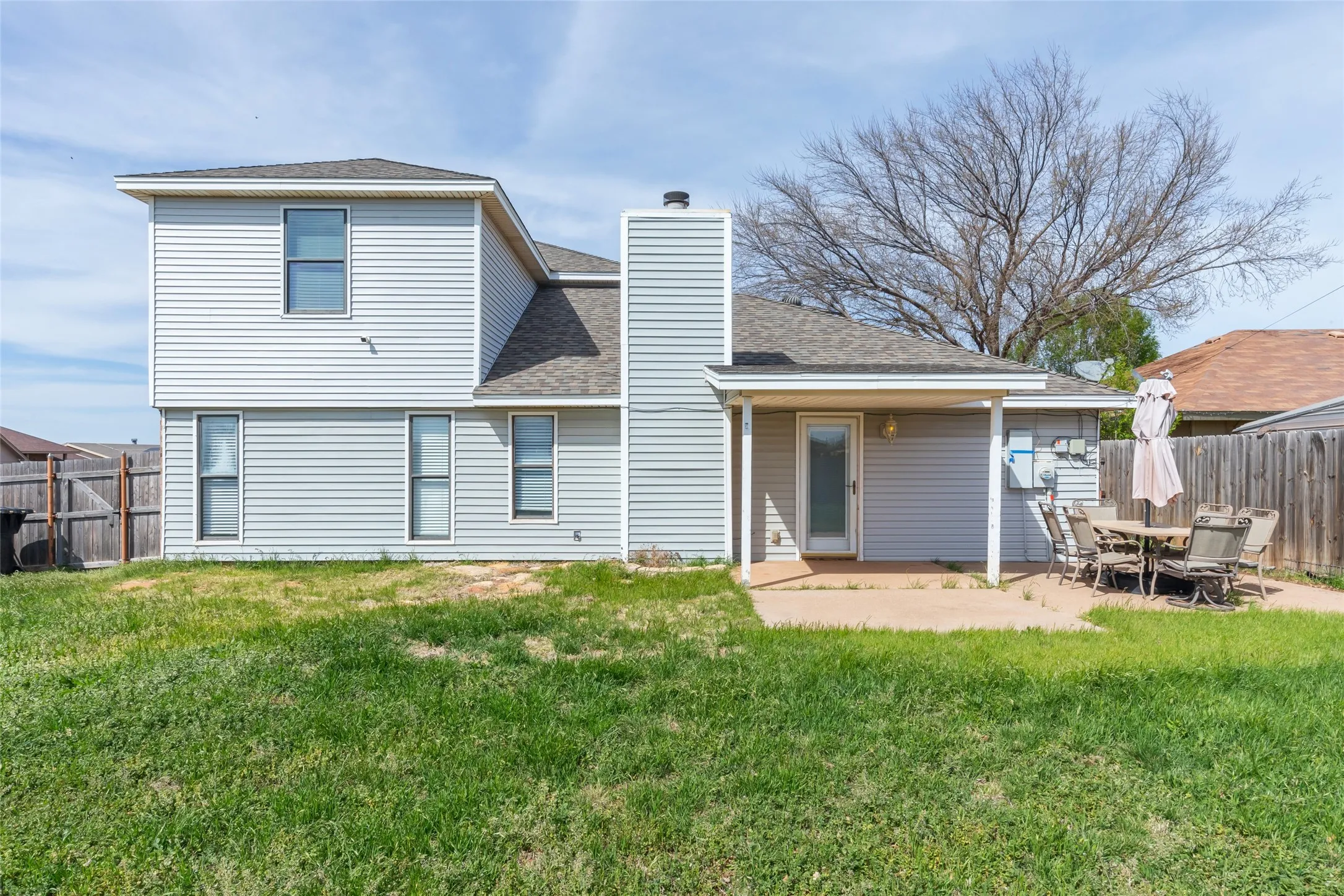 Single Family Residence For Rent in Taylor County , 8073 Bonnie Circle, Abilene, Texas 79606, 5 Bedroom, 3 Bathroom, 2 Garage spaces, 2,085 Sqft, built in 1987, mls#21348737, Real Estate Agent in Abilene, Homes For Rent in Taylor county, Homes For Rent in Abilene, Realtor in Abilene Texas, Real Estate Brokerage Independent Realty Texas, Luminita Cordes Realtor