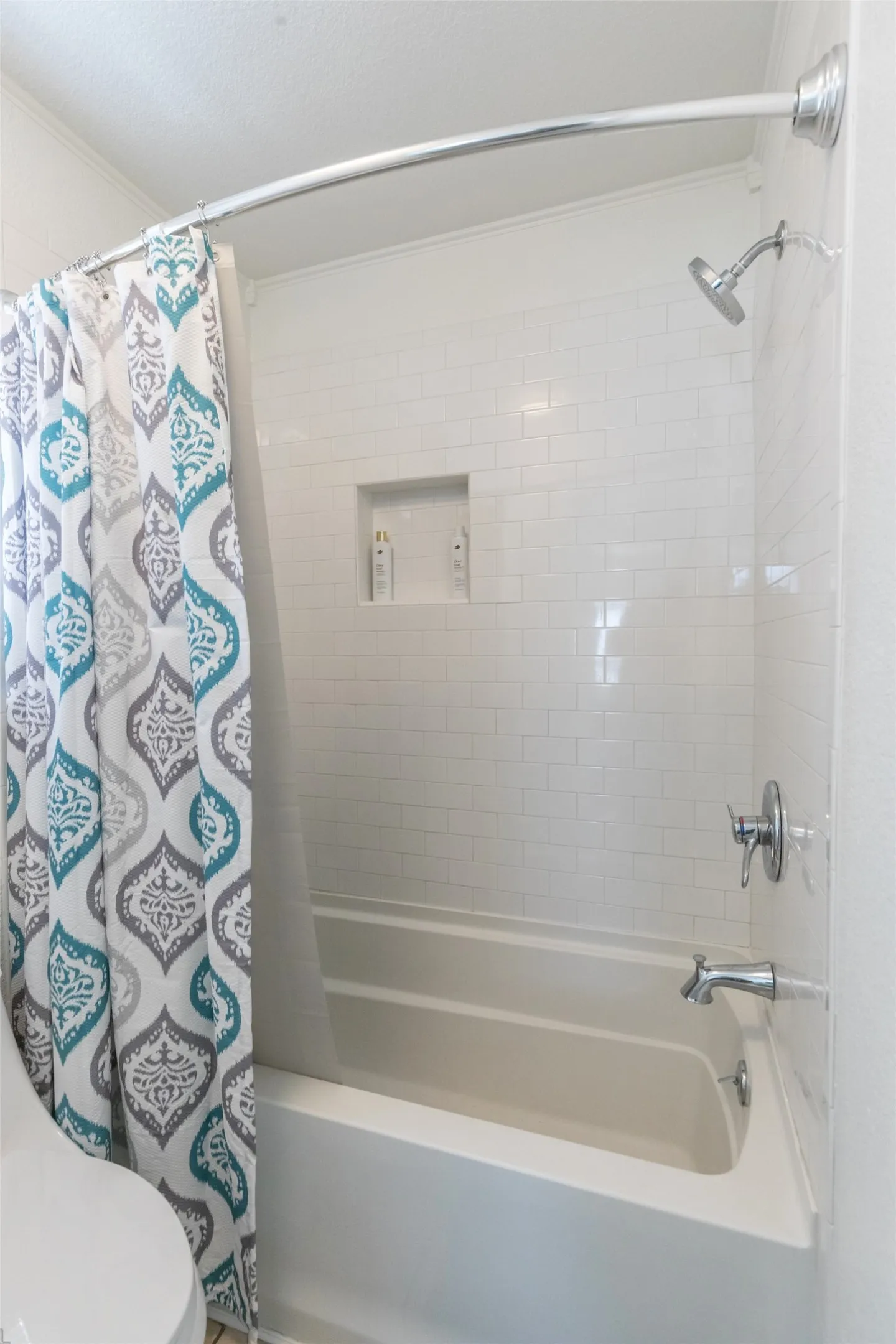 Single Family Residence For Rent in Taylor County , 8073 Bonnie Circle, Abilene, Texas 79606, 5 Bedroom, 3 Bathroom, 2 Garage spaces, 2,085 Sqft, built in 1987, mls#21348737, Real Estate Agent in Abilene, Homes For Rent in Taylor county, Homes For Rent in Abilene, Realtor in Abilene Texas, Real Estate Brokerage Independent Realty Texas, Luminita Cordes Realtor