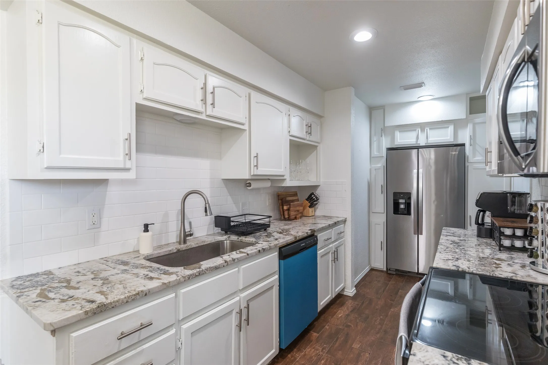 Single Family Residence For Rent in Taylor County , 8073 Bonnie Circle, Abilene, Texas 79606, 5 Bedroom, 3 Bathroom, 2 Garage spaces, 2,085 Sqft, built in 1987, mls#21348737, Real Estate Agent in Abilene, Homes For Rent in Taylor county, Homes For Rent in Abilene, Realtor in Abilene Texas, Real Estate Brokerage Independent Realty Texas, Luminita Cordes Realtor