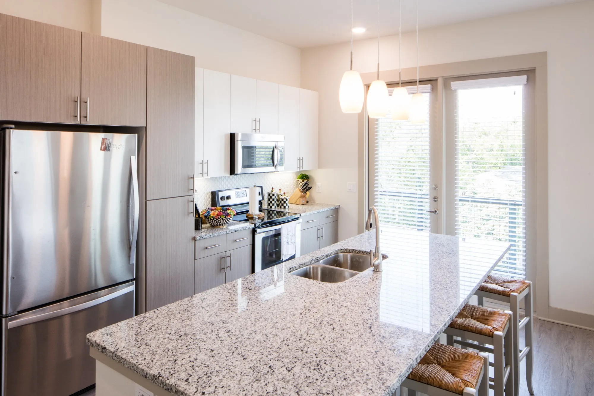 Apartment For Rent in Dallas County , 7518 Eastern Avenue 105, Dallas, Texas 75209, 1 Bedroom, 2 Bathroom, 4 Garage spaces, 973 Sqft, built in 2015, mls#21351217, Real Estate Agent in Dallas, Homes For Rent in Dallas county, Homes For Rent in Dallas, Realtor in Dallas Texas, Real Estate Brokerage Independent Realty Texas, Luminita Cordes Realtor
