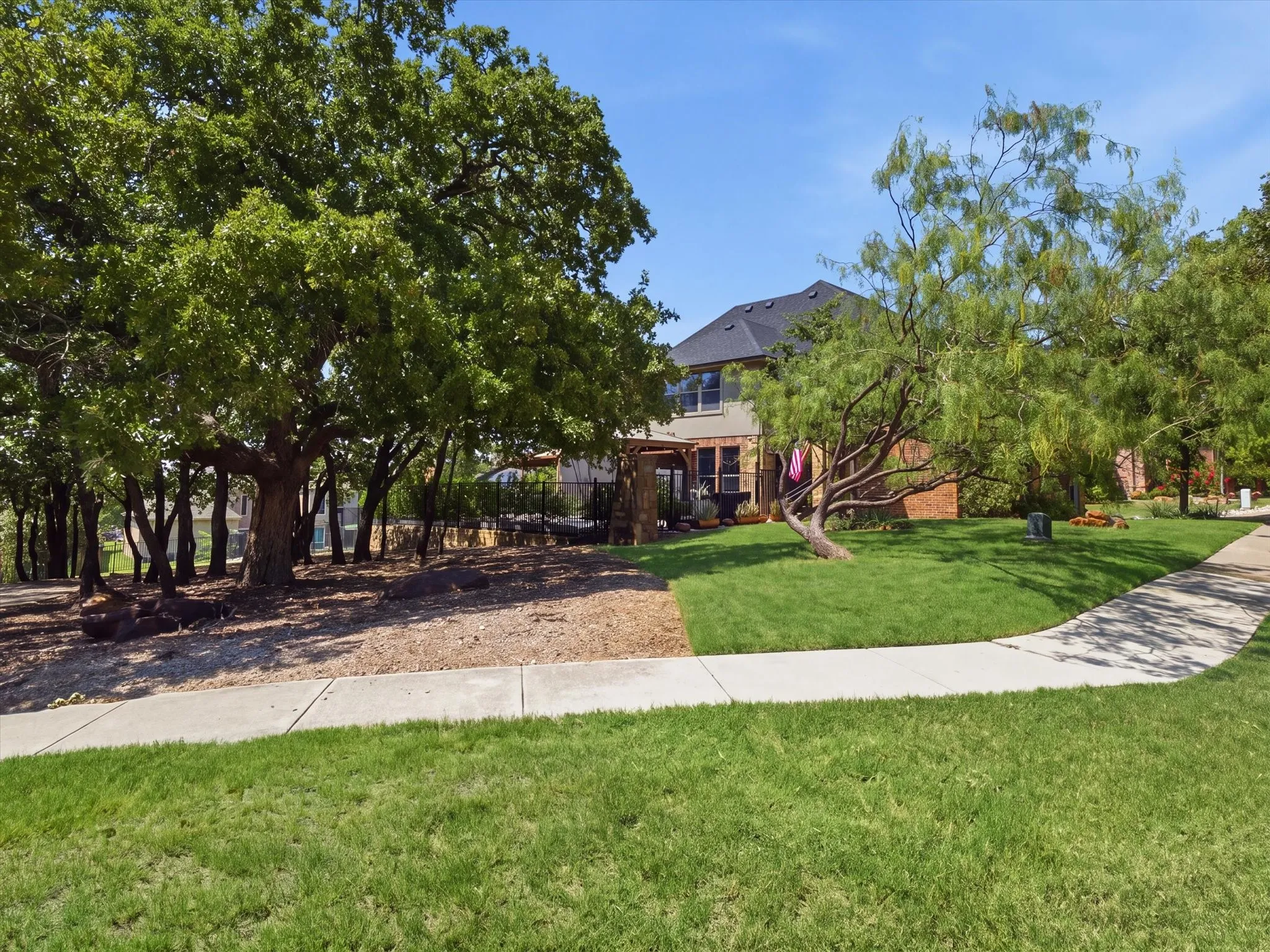 Single Family Residence For Sale in Tarrant County , 4956 Exposition Way, Fort Worth, Texas 76244, 5 Bedroom, 3 Bathroom, 2 Garage spaces, 3,443 Sqft, built in 2006, mls#21351206, Real Estate Agent in Fort Worth, Homes For Sale in Tarrant county, Homes For Sale in Fort Worth, Realtor in Fort Worth Texas, Real Estate Brokerage Independent Realty Texas, Luminita Cordes Realtor