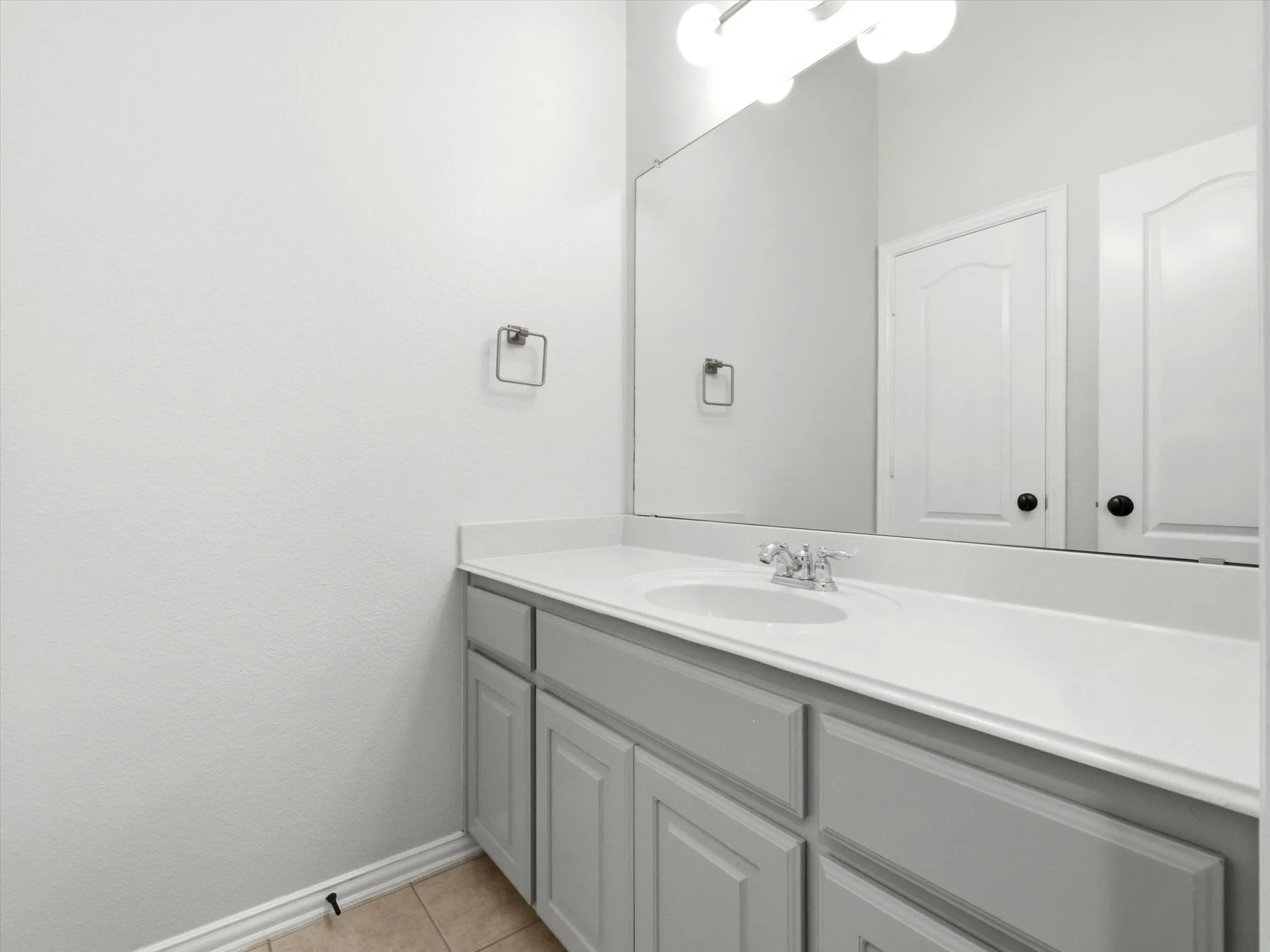 Single Family Residence For Sale in Tarrant County , 4956 Exposition Way, Fort Worth, Texas 76244, 5 Bedroom, 3 Bathroom, 2 Garage spaces, 3,443 Sqft, built in 2006, mls#21351206, Real Estate Agent in Fort Worth, Homes For Sale in Tarrant county, Homes For Sale in Fort Worth, Realtor in Fort Worth Texas, Real Estate Brokerage Independent Realty Texas, Luminita Cordes Realtor