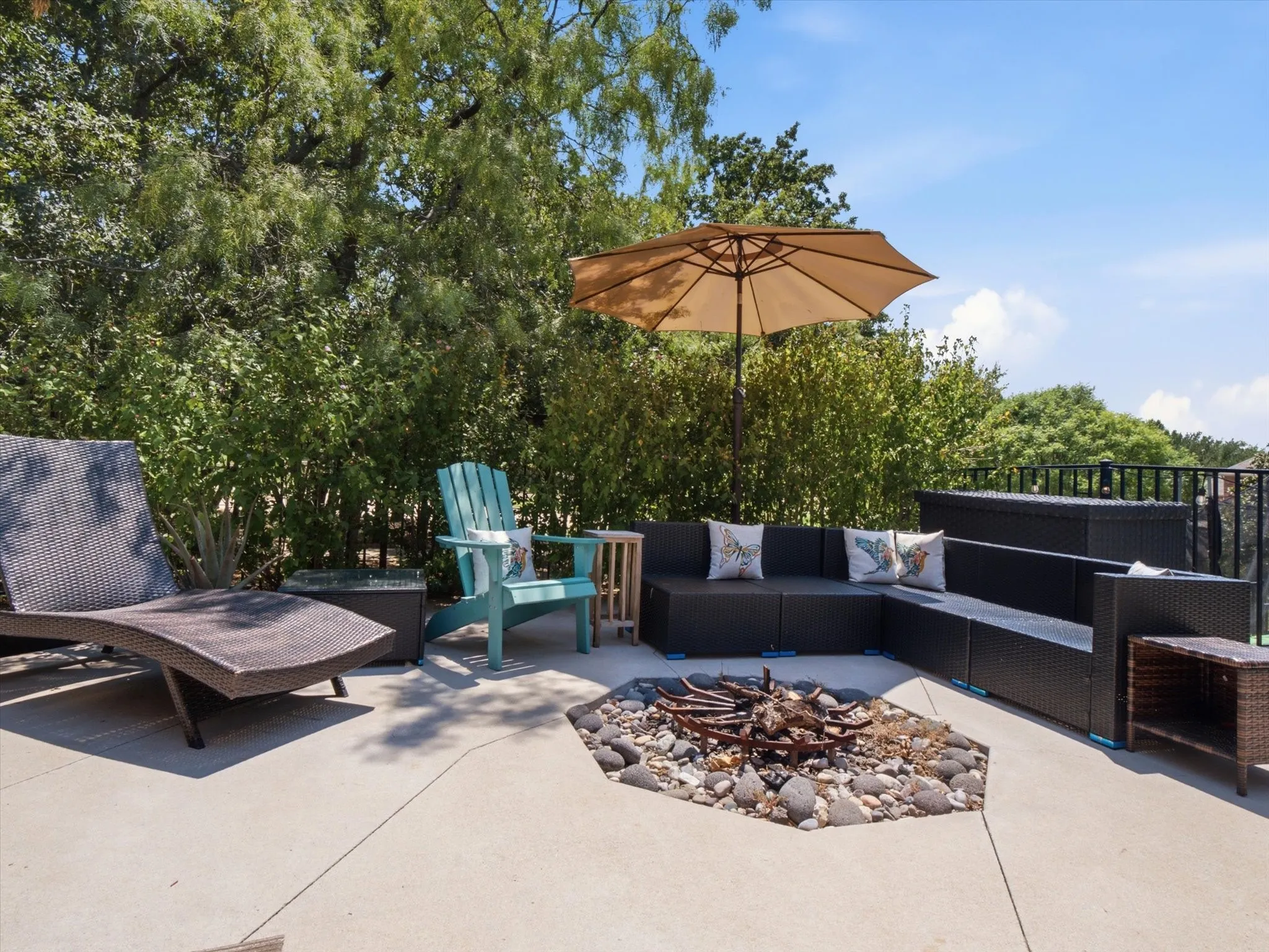 Single Family Residence For Sale in Tarrant County , 4956 Exposition Way, Fort Worth, Texas 76244, 5 Bedroom, 3 Bathroom, 2 Garage spaces, 3,443 Sqft, built in 2006, mls#21351206, Real Estate Agent in Fort Worth, Homes For Sale in Tarrant county, Homes For Sale in Fort Worth, Realtor in Fort Worth Texas, Real Estate Brokerage Independent Realty Texas, Luminita Cordes Realtor