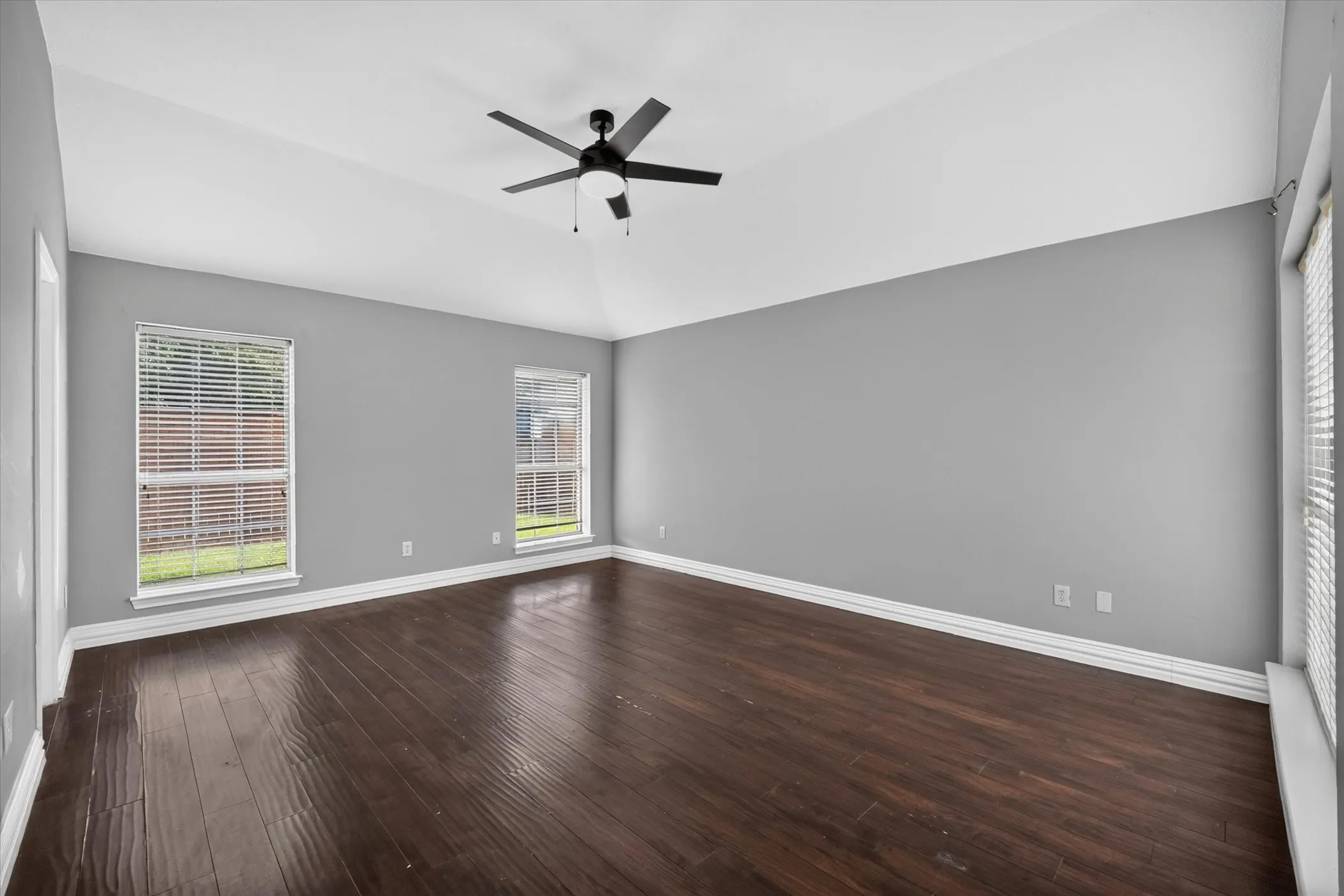 Single Family Residence For Sale in Collin County , 11312 Promenade Road, Frisco, Texas 75035, 3 Bedroom, 2 Bathroom, 2 Garage spaces, 1,790 Sqft, built in 1994, mls#21350394, Real Estate Agent in Frisco, Homes For Sale in Collin county, Homes For Sale in Frisco, Realtor in Frisco Texas, Real Estate Brokerage Independent Realty Texas, Luminita Cordes Realtor