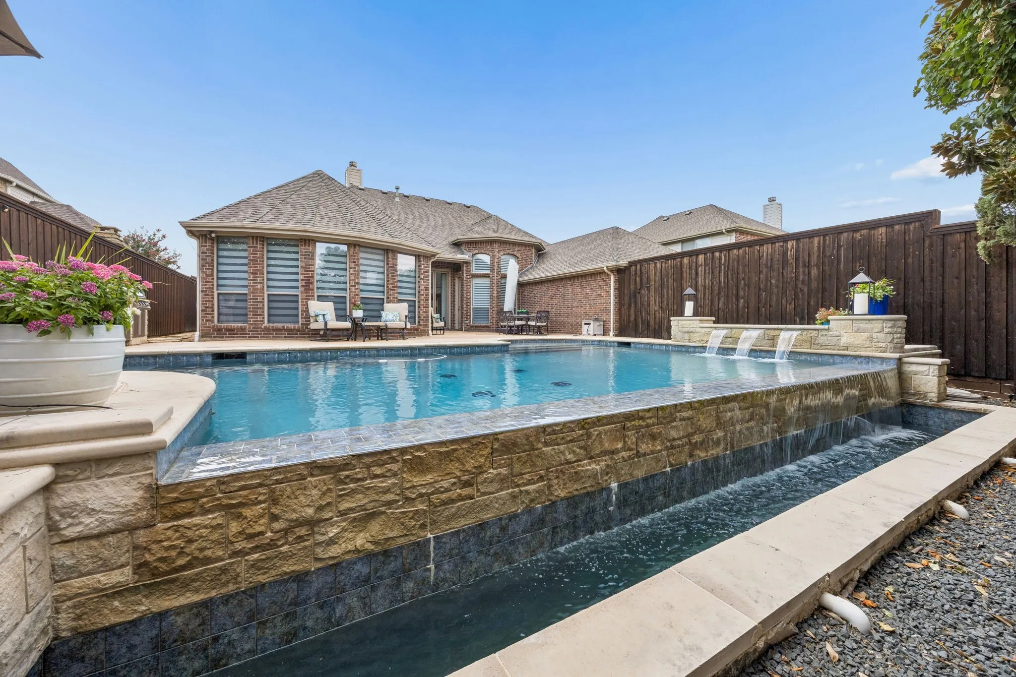 Single Family Residence For Sale in Denton County , 4116 Mangrove Drive, Carrollton, Texas 75007, 4 Bedroom, 3 Bathroom, 2 Garage spaces, 2,881 Sqft, built in 2006, mls#21347241, Real Estate Agent in Carrollton, Homes For Sale in Denton county, Homes For Sale in Carrollton, Realtor in Carrollton Texas, Real Estate Brokerage Independent Realty Texas, Luminita Cordes Realtor