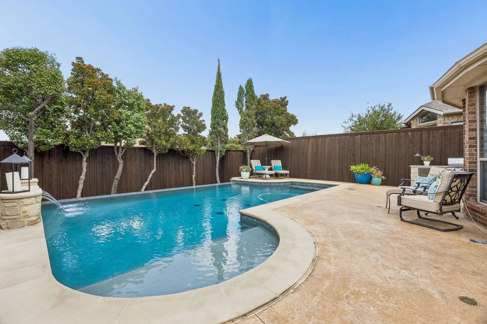 Single Family Residence For Sale in Denton County , 4116 Mangrove Drive, Carrollton, Texas 75007, 4 Bedroom, 3 Bathroom, 2 Garage spaces, 2,881 Sqft, built in 2006, mls#21347241, Real Estate Agent in Carrollton, Homes For Sale in Denton county, Homes For Sale in Carrollton, Realtor in Carrollton Texas, Real Estate Brokerage Independent Realty Texas, Luminita Cordes Realtor