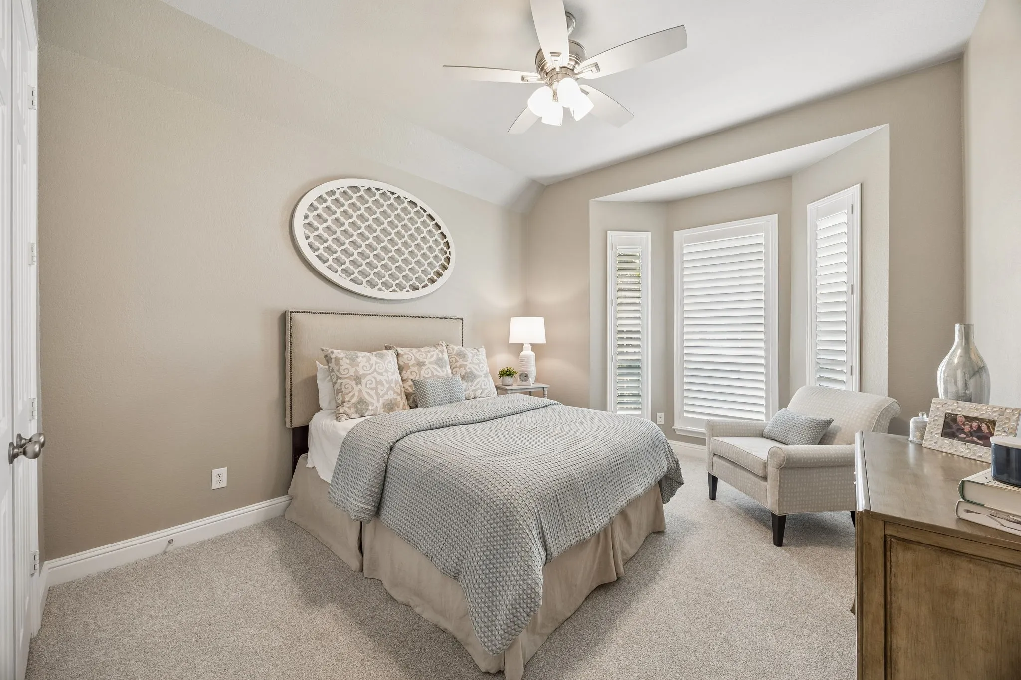 Single Family Residence For Sale in Denton County , 4116 Mangrove Drive, Carrollton, Texas 75007, 4 Bedroom, 3 Bathroom, 2 Garage spaces, 2,881 Sqft, built in 2006, mls#21347241, Real Estate Agent in Carrollton, Homes For Sale in Denton county, Homes For Sale in Carrollton, Realtor in Carrollton Texas, Real Estate Brokerage Independent Realty Texas, Luminita Cordes Realtor