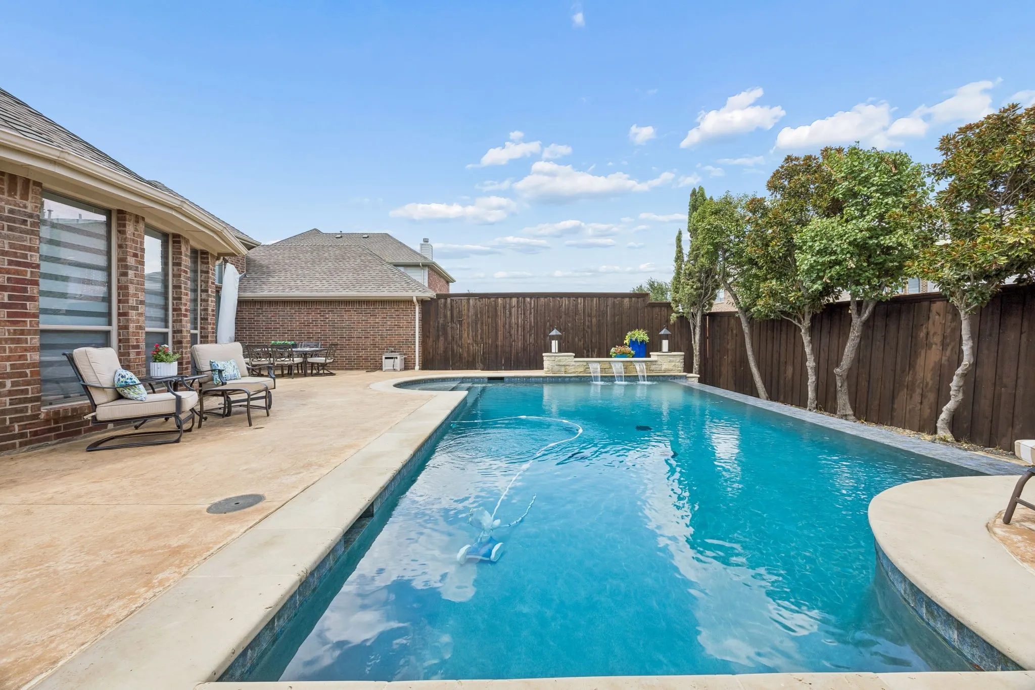 Single Family Residence For Sale in Denton County , 4116 Mangrove Drive, Carrollton, Texas 75007, 4 Bedroom, 3 Bathroom, 2 Garage spaces, 2,881 Sqft, built in 2006, mls#21347241, Real Estate Agent in Carrollton, Homes For Sale in Denton county, Homes For Sale in Carrollton, Realtor in Carrollton Texas, Real Estate Brokerage Independent Realty Texas, Luminita Cordes Realtor