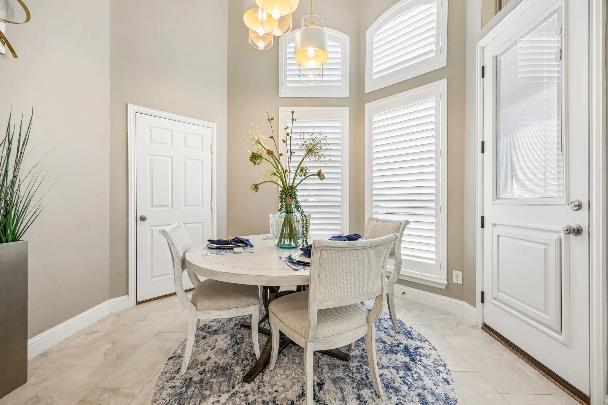 Single Family Residence For Sale in Denton County , 4116 Mangrove Drive, Carrollton, Texas 75007, 4 Bedroom, 3 Bathroom, 2 Garage spaces, 2,881 Sqft, built in 2006, mls#21347241, Real Estate Agent in Carrollton, Homes For Sale in Denton county, Homes For Sale in Carrollton, Realtor in Carrollton Texas, Real Estate Brokerage Independent Realty Texas, Luminita Cordes Realtor