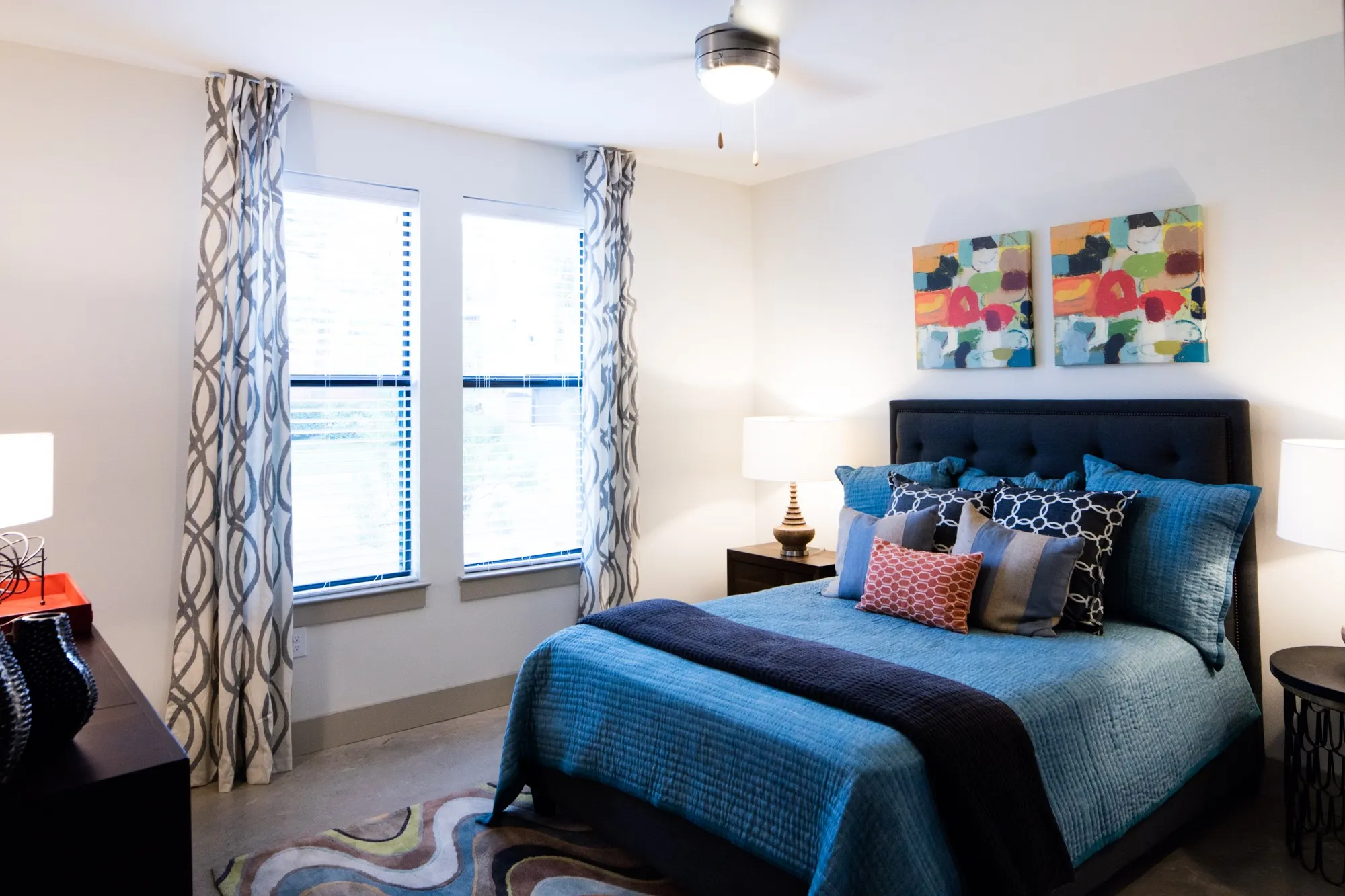 Apartment For Rent in Dallas County , 4020 Gilbert Avenue 311, Dallas, Texas 75219, 2 Bedroom, 2 Bathroom, Garage spaces, 1,103 Sqft, built in 2016, mls#21351237, Real Estate Agent in Dallas, Homes For Rent in Dallas county, Homes For Rent in Dallas, Realtor in Dallas Texas, Real Estate Brokerage Independent Realty Texas, Luminita Cordes Realtor