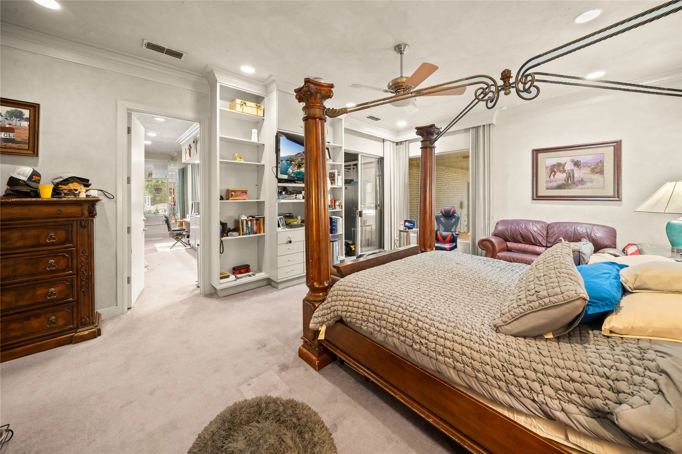 Farm For Sale in Johnson County , 1640 Blair Drive, Cleburne, Texas 76031, 5 Bedroom, 5 Bathroom, 1 Garage spaces, 4,289 Sqft, built in 1991, mls#21350757, Real Estate Agent in Cleburne, Homes For Sale in Johnson county, Homes For Sale in Cleburne, Realtor in Cleburne Texas, Real Estate Brokerage Independent Realty Texas, Luminita Cordes Realtor