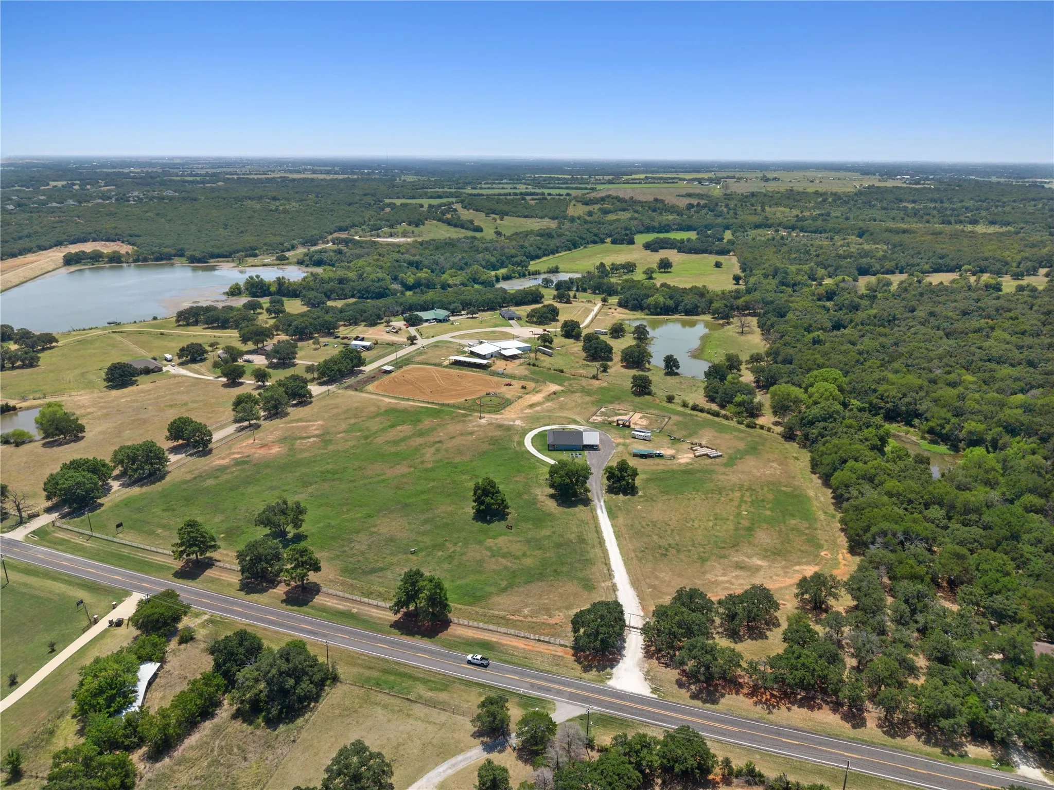 Farm For Sale in Johnson County , 1640 Blair Drive, Cleburne, Texas 76031, 5 Bedroom, 5 Bathroom, 1 Garage spaces, 4,289 Sqft, built in 1991, mls#21350757, Real Estate Agent in Cleburne, Homes For Sale in Johnson county, Homes For Sale in Cleburne, Realtor in Cleburne Texas, Real Estate Brokerage Independent Realty Texas, Luminita Cordes Realtor