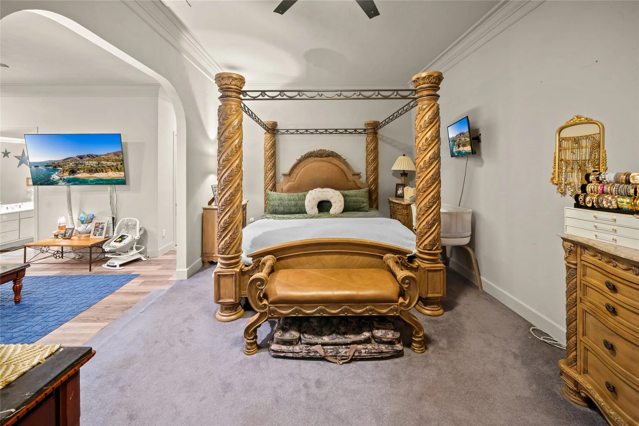 2nd primary bedroom