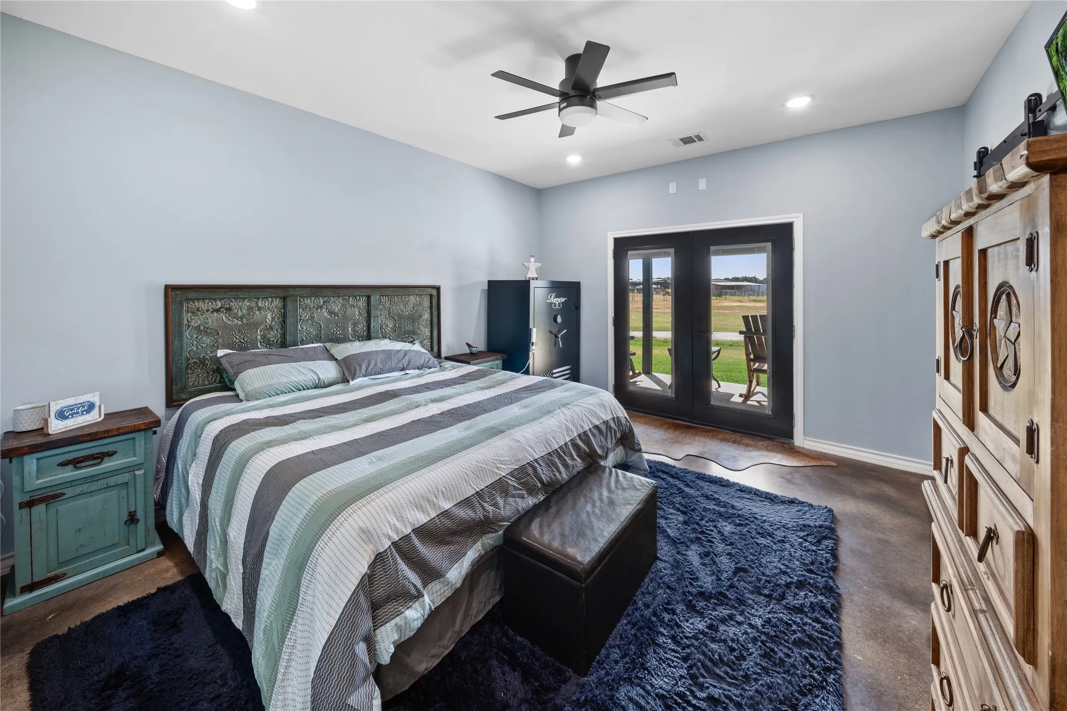 Farm For Sale in Johnson County , 1640 Blair Drive, Cleburne, Texas 76031, 5 Bedroom, 5 Bathroom, 1 Garage spaces, 4,289 Sqft, built in 1991, mls#21350757, Real Estate Agent in Cleburne, Homes For Sale in Johnson county, Homes For Sale in Cleburne, Realtor in Cleburne Texas, Real Estate Brokerage Independent Realty Texas, Luminita Cordes Realtor