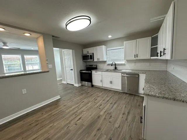 Single Family Residence For Sale in Rains County , 475 Locust Street, Point, Texas 75472, 3 Bedroom, 2 Bathroom, Garage spaces, 1,215 Sqft, built in 1957, mls#21351226, Real Estate Agent in Point, Homes For Sale in Rains county, Homes For Sale in Point, Realtor in Point Texas, Real Estate Brokerage Independent Realty Texas, Luminita Cordes Realtor