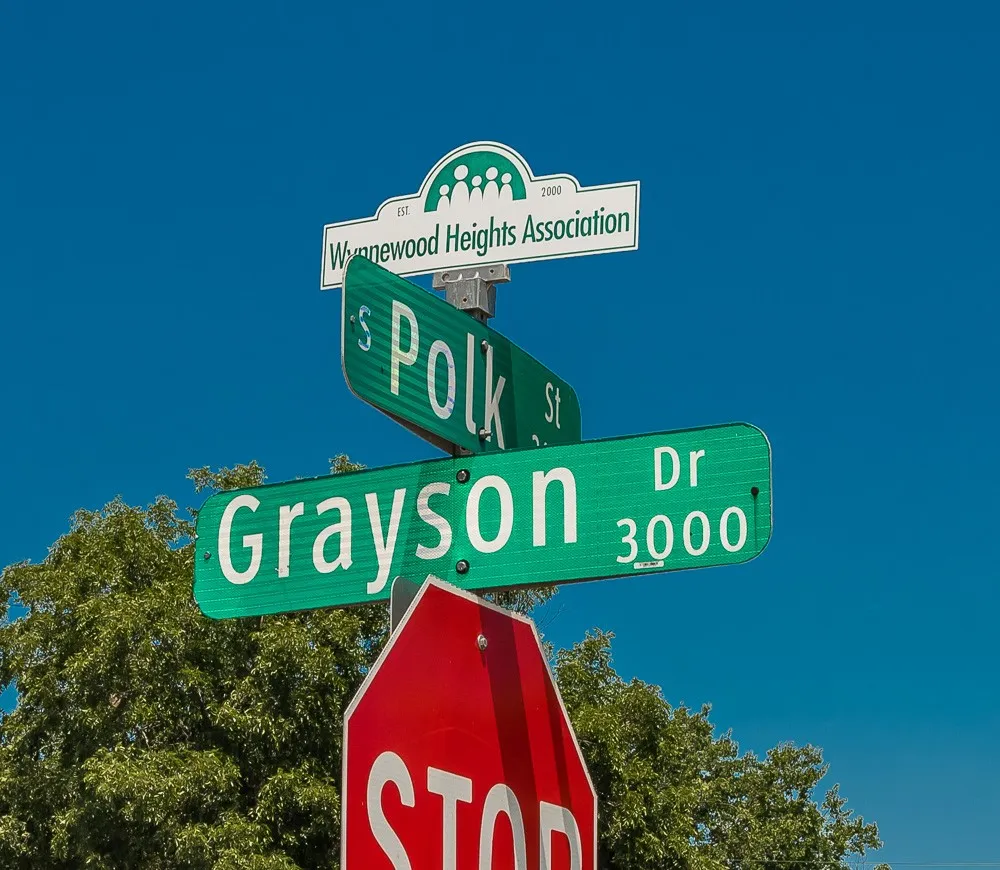 Single Family Residence For Rent in Dallas County , 3039 Grayson Drive, Dallas, Texas 75224, 3 Bedroom, 2 Bathroom, 1 Garage spaces, 1,116 Sqft, built in 1951, mls#21351246, Real Estate Agent in Dallas, Homes For Rent in Dallas county, Homes For Rent in Dallas, Realtor in Dallas Texas, Real Estate Brokerage Independent Realty Texas, Luminita Cordes Realtor