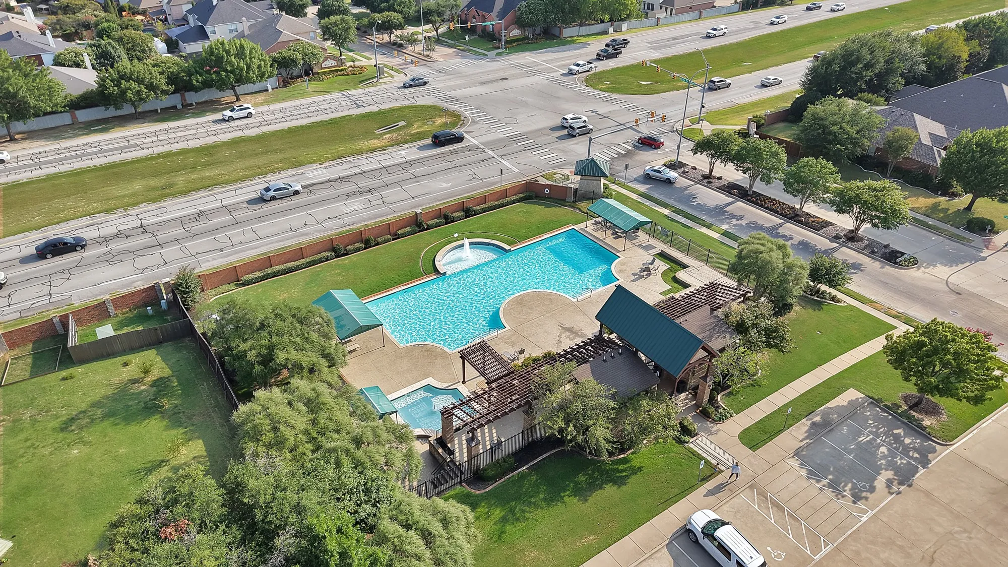 Single Family Residence For Sale in Tarrant County , 4833 Bridle Path Way, Fort Worth, Texas 76244, 4 Bedroom, 4 Bathroom, 2 Garage spaces, 2,543 Sqft, built in 2001, mls#21351189, Real Estate Agent in Fort Worth, Homes For Sale in Tarrant county, Homes For Sale in Fort Worth, Realtor in Fort Worth Texas, Real Estate Brokerage Independent Realty Texas, Luminita Cordes Realtor