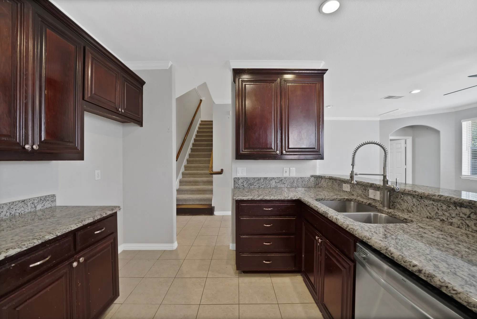 Single Family Residence For Sale in Tarrant County , 4833 Bridle Path Way, Fort Worth, Texas 76244, 4 Bedroom, 4 Bathroom, 2 Garage spaces, 2,543 Sqft, built in 2001, mls#21351189, Real Estate Agent in Fort Worth, Homes For Sale in Tarrant county, Homes For Sale in Fort Worth, Realtor in Fort Worth Texas, Real Estate Brokerage Independent Realty Texas, Luminita Cordes Realtor