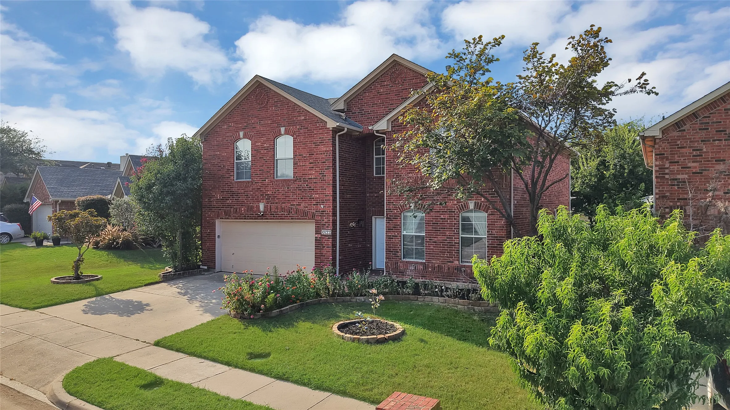 Single Family Residence For Sale in Tarrant County , 4833 Bridle Path Way, Fort Worth, Texas 76244, 4 Bedroom, 4 Bathroom, 2 Garage spaces, 2,543 Sqft, built in 2001, mls#21351189, Real Estate Agent in Fort Worth, Homes For Sale in Tarrant county, Homes For Sale in Fort Worth, Realtor in Fort Worth Texas, Real Estate Brokerage Independent Realty Texas, Luminita Cordes Realtor