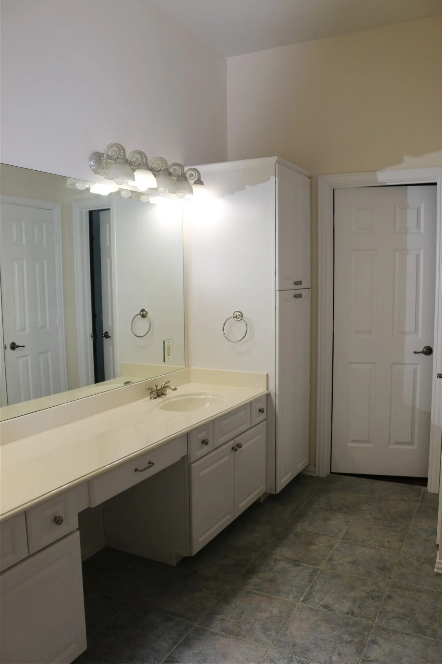 Townhouse For Rent in Collin County , 629 Park Place Drive, Allen, Texas 75002, 3 Bedroom, 3 Bathroom, Garage spaces, 1,783 Sqft, built in 1999, mls#21351240, Real Estate Agent in Allen, Homes For Rent in Collin county, Homes For Rent in Allen, Realtor in Allen Texas, Real Estate Brokerage Independent Realty Texas, Luminita Cordes Realtor