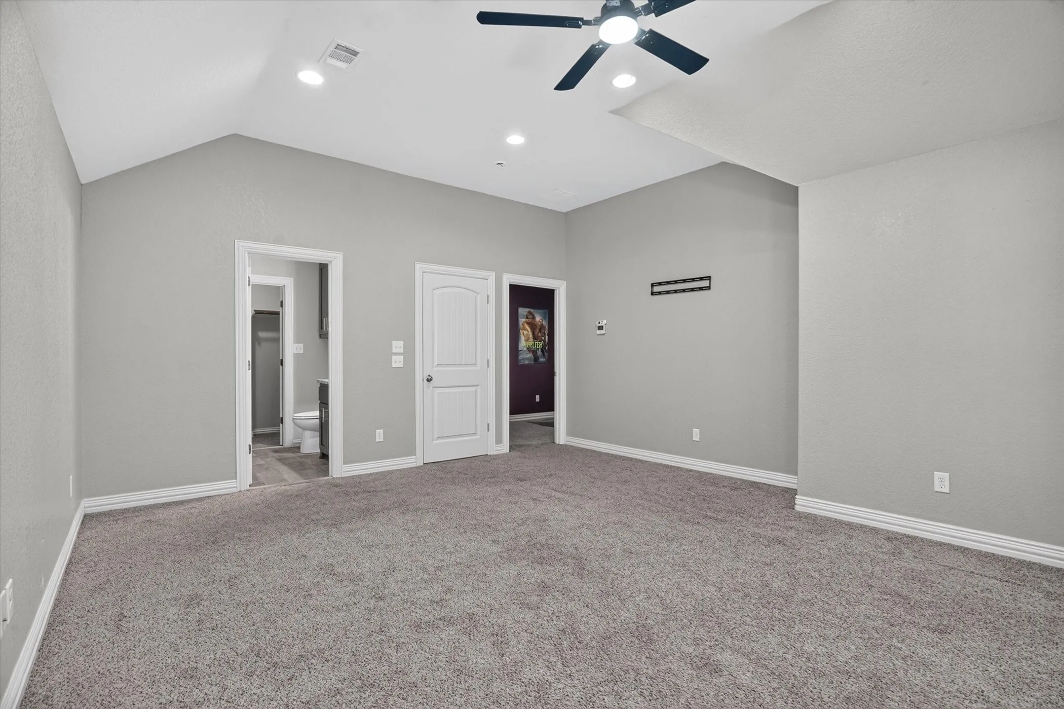 Single Family Residence For Sale in Hood County , 6403 Westover Drive, Granbury, Texas 76049, 4 Bedroom, 3 Bathroom, 2 Garage spaces, 2,239 Sqft, built in 2016, mls#21339382, Real Estate Agent in Granbury, Homes For Sale in Hood county, Homes For Sale in Granbury, Realtor in Granbury Texas, Real Estate Brokerage Independent Realty Texas, Luminita Cordes Realtor