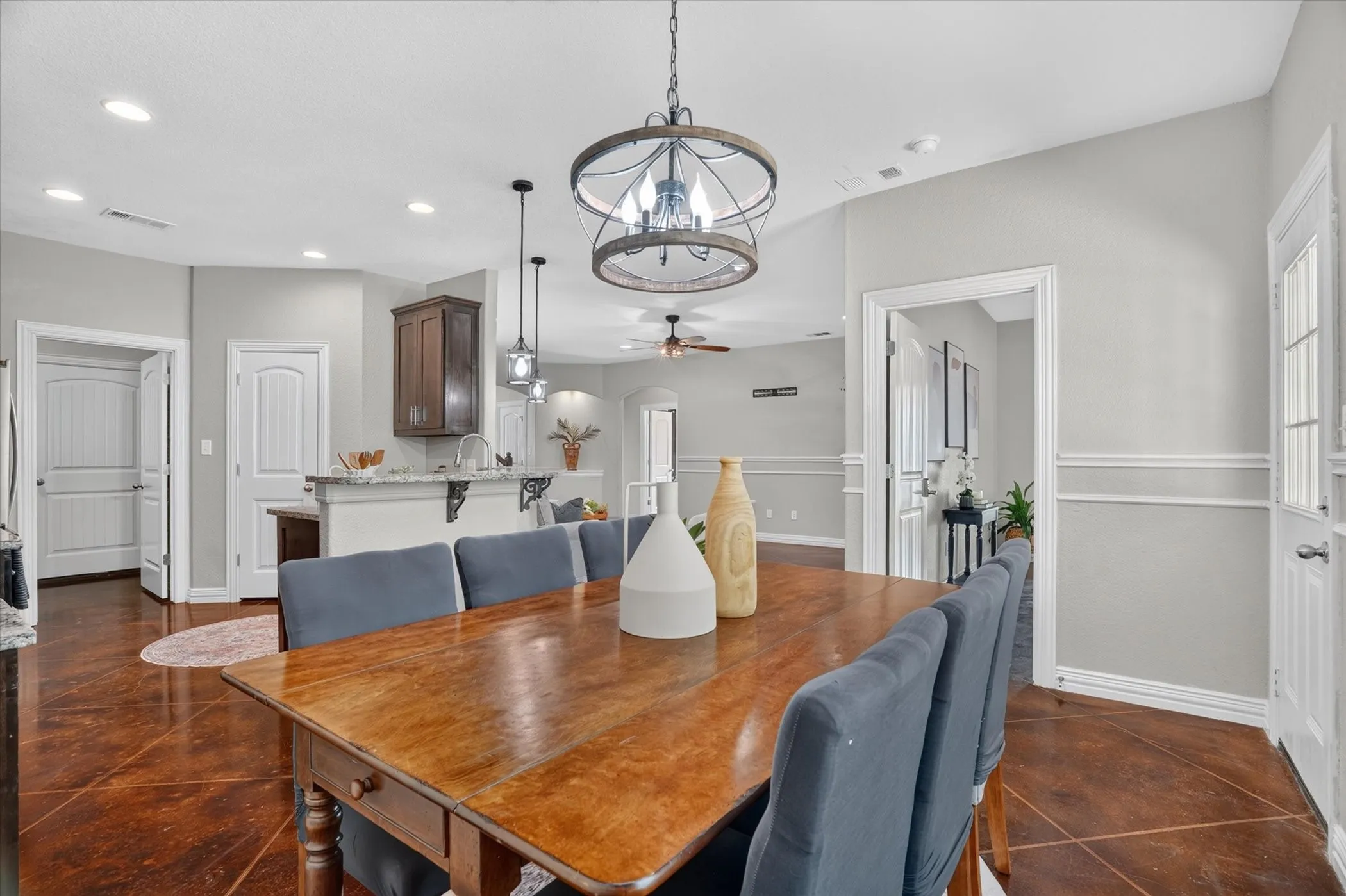 Single Family Residence For Sale in Hood County , 6403 Westover Drive, Granbury, Texas 76049, 4 Bedroom, 3 Bathroom, 2 Garage spaces, 2,239 Sqft, built in 2016, mls#21339382, Real Estate Agent in Granbury, Homes For Sale in Hood county, Homes For Sale in Granbury, Realtor in Granbury Texas, Real Estate Brokerage Independent Realty Texas, Luminita Cordes Realtor