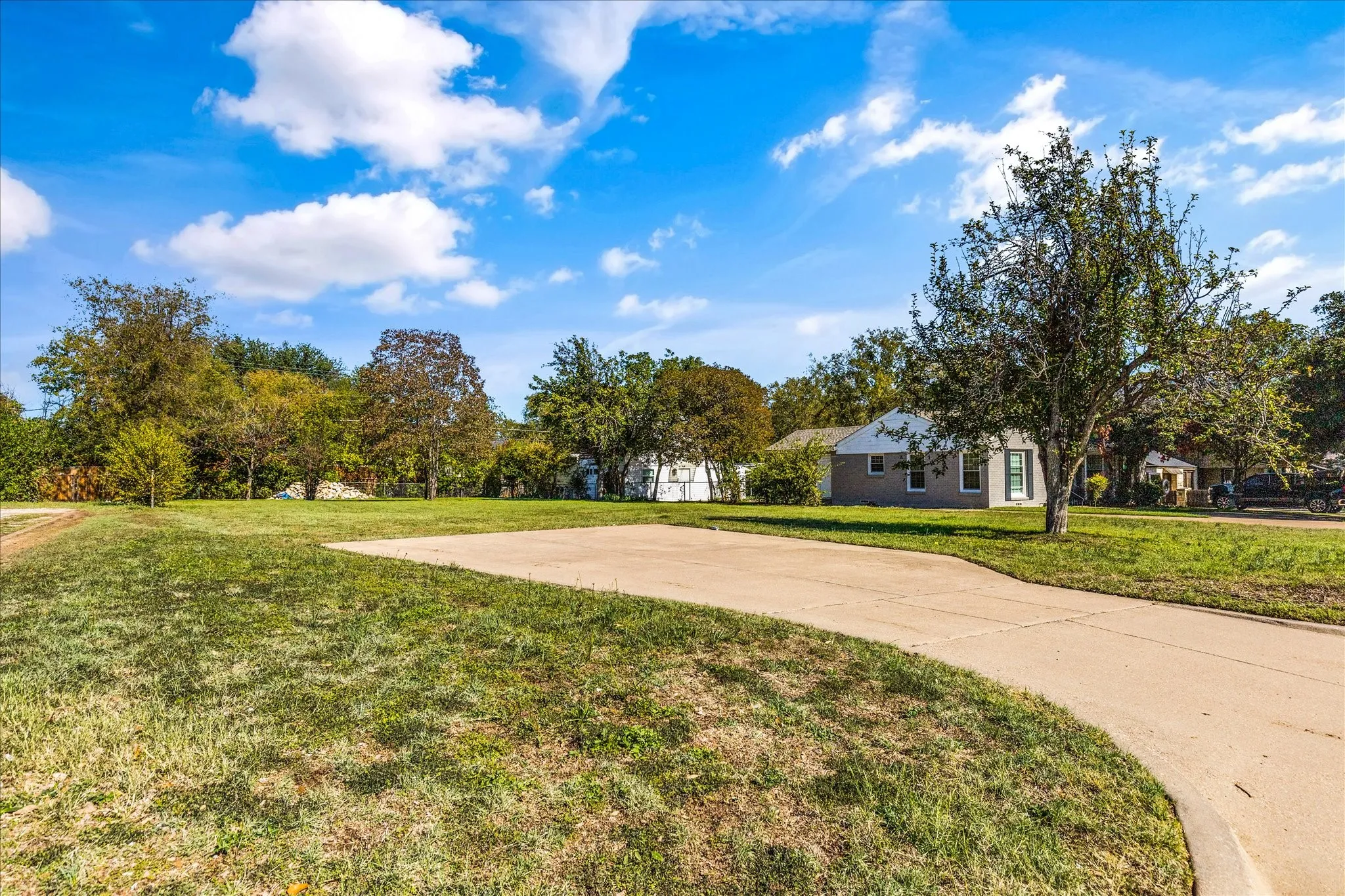Unimproved Land For Sale in Tarrant County , 3512 W Biddison Street, Fort Worth, Texas 76109, 0, 0, Garage spaces, 0 Sqft, built in 0, Price $460,000, mls#21350185, Real Estate Agent in Fort Worth, Homes For Sale in Tarrant county, Homes For Sale in Fort Worth, Realtor in Fort Worth Texas, Real Estate Brokerage Independent Realty Texas, Luminita Cordes Realtor
