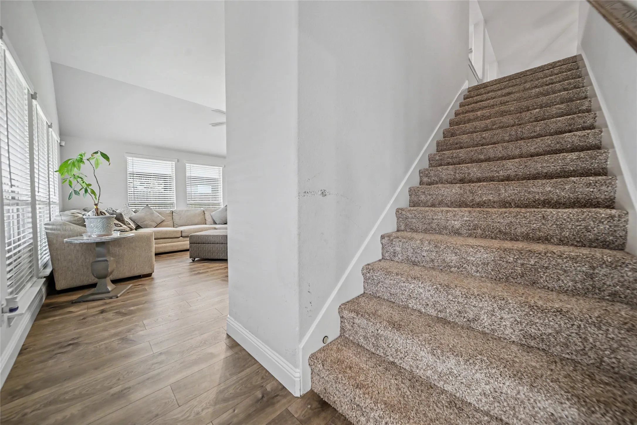 Single Family Residence For Sale in Kaufman County , 1224 Altuda Drive, Forney, Texas 75126, 4 Bedrooms, 3 Bathrooms, 2 Garage spaces, 2,326 Sqft, built in 2021, Price $398,000, mls#21351156, Real Estate Agent in Forney, Homes For Sale in Kaufman county, Homes For Sale in Forney, Realtor in Forney Texas, Real Estate Brokerage Independent Realty Texas, Luminita Cordes Realtor