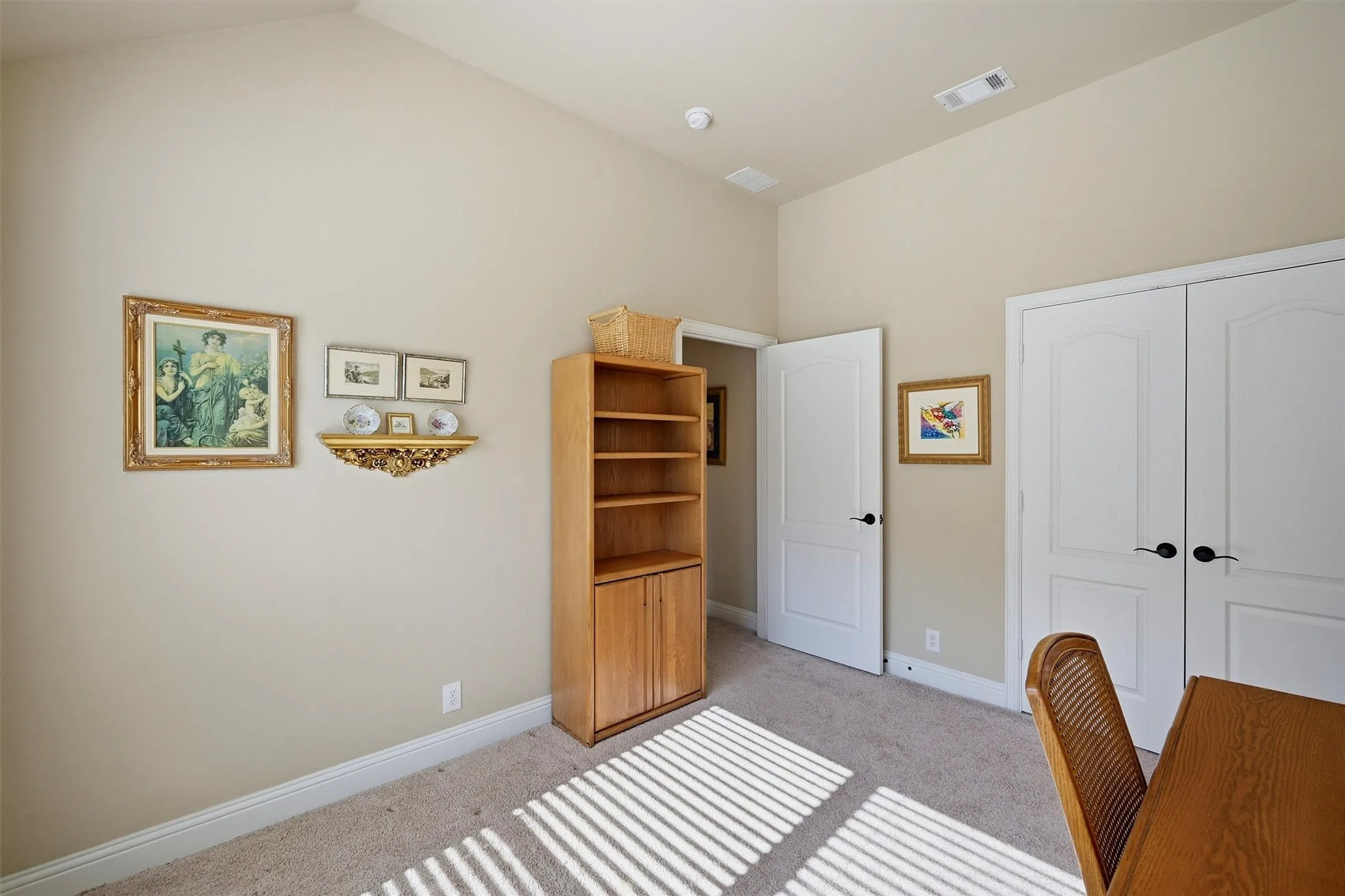 Single Family Residence For Sale in Grayson County , 509 Appaloosa Lane, Sherman, Texas 75092, 3 Bedroom, 2 Bathroom, 2 Garage spaces, 1,578 Sqft, built in 2016, mls#21344935, Real Estate Agent in Sherman, Homes For Sale in Grayson county, Homes For Sale in Sherman, Realtor in Sherman Texas, Real Estate Brokerage Independent Realty Texas, Luminita Cordes Realtor