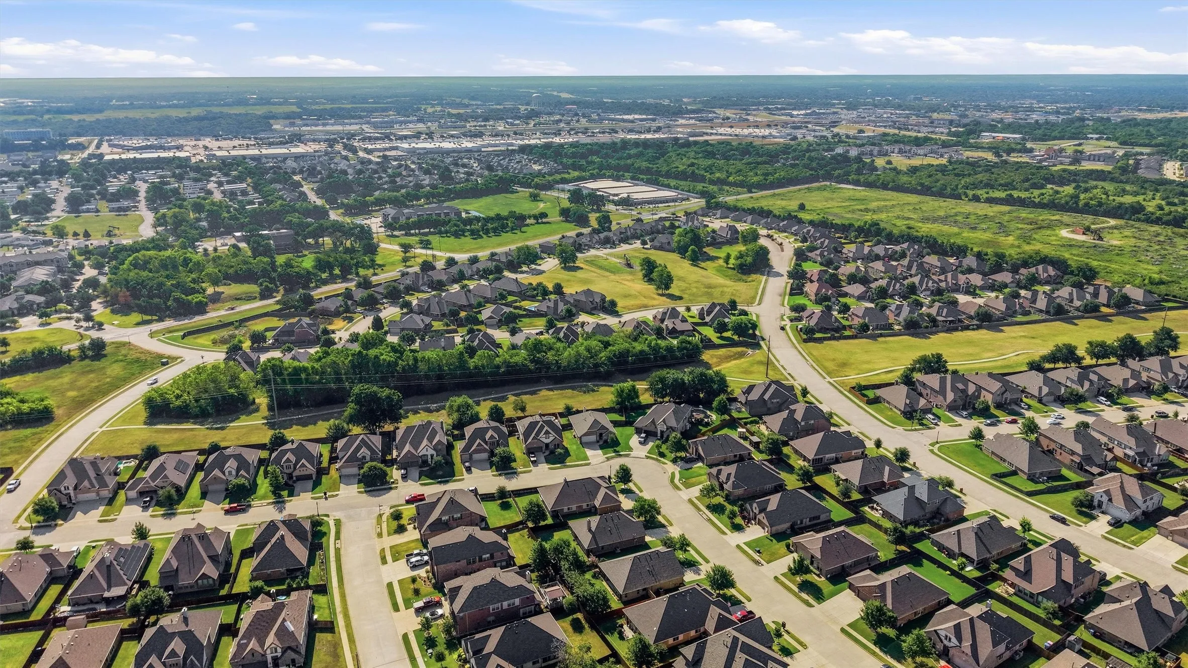 Single Family Residence For Sale in Grayson County , 509 Appaloosa Lane, Sherman, Texas 75092, 3 Bedroom, 2 Bathroom, 2 Garage spaces, 1,578 Sqft, built in 2016, mls#21344935, Real Estate Agent in Sherman, Homes For Sale in Grayson county, Homes For Sale in Sherman, Realtor in Sherman Texas, Real Estate Brokerage Independent Realty Texas, Luminita Cordes Realtor