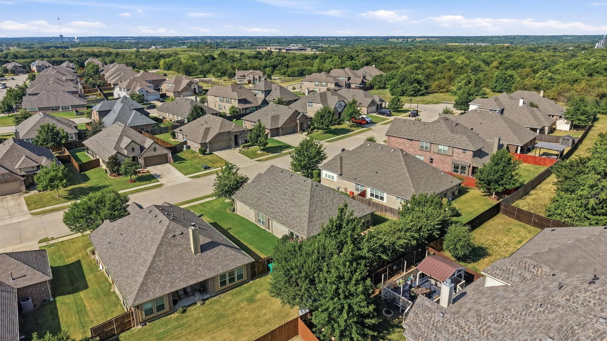 Single Family Residence For Sale in Grayson County , 509 Appaloosa Lane, Sherman, Texas 75092, 3 Bedroom, 2 Bathroom, 2 Garage spaces, 1,578 Sqft, built in 2016, mls#21344935, Real Estate Agent in Sherman, Homes For Sale in Grayson county, Homes For Sale in Sherman, Realtor in Sherman Texas, Real Estate Brokerage Independent Realty Texas, Luminita Cordes Realtor