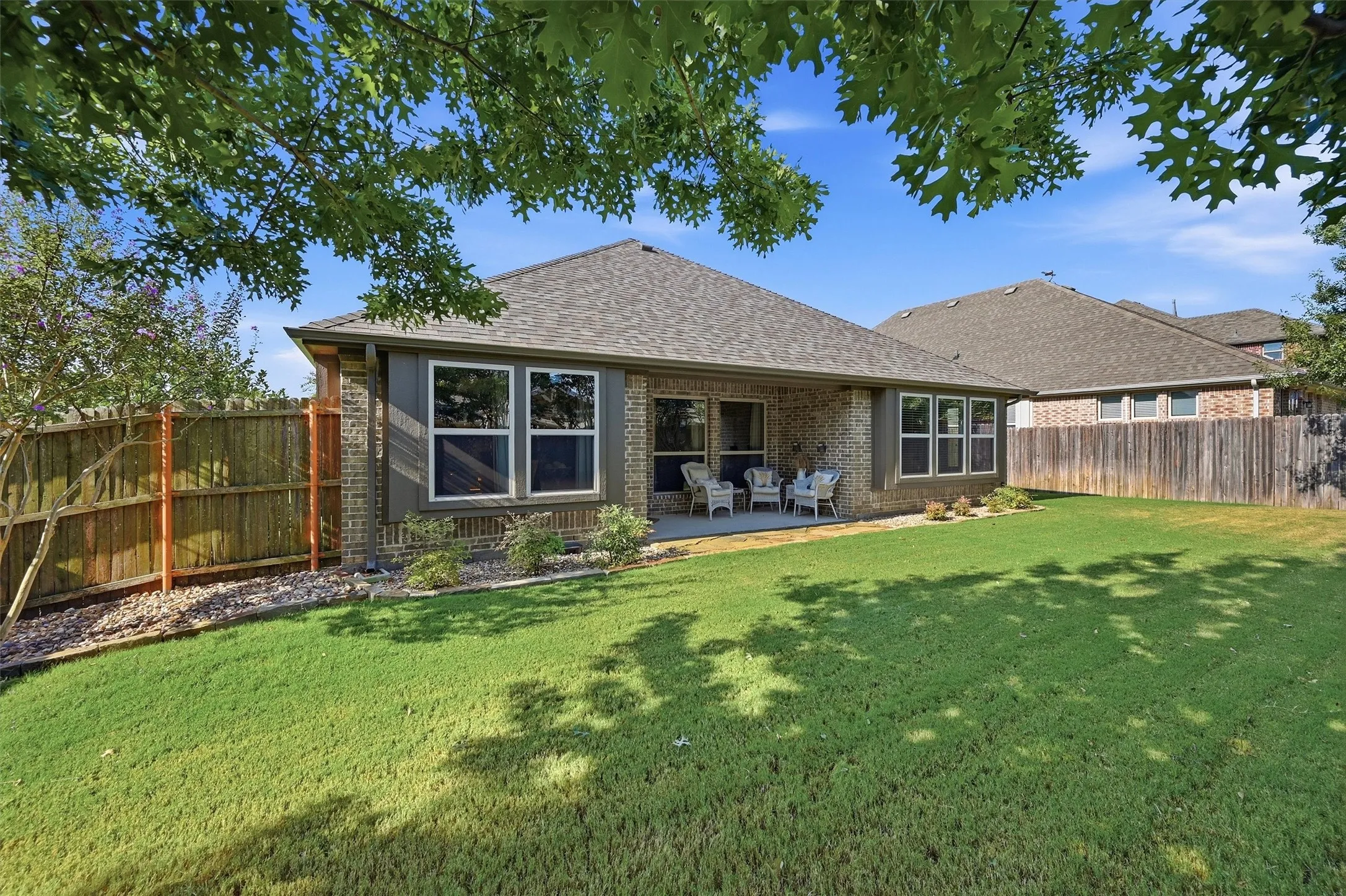 Single Family Residence For Sale in Grayson County , 509 Appaloosa Lane, Sherman, Texas 75092, 3 Bedroom, 2 Bathroom, 2 Garage spaces, 1,578 Sqft, built in 2016, mls#21344935, Real Estate Agent in Sherman, Homes For Sale in Grayson county, Homes For Sale in Sherman, Realtor in Sherman Texas, Real Estate Brokerage Independent Realty Texas, Luminita Cordes Realtor